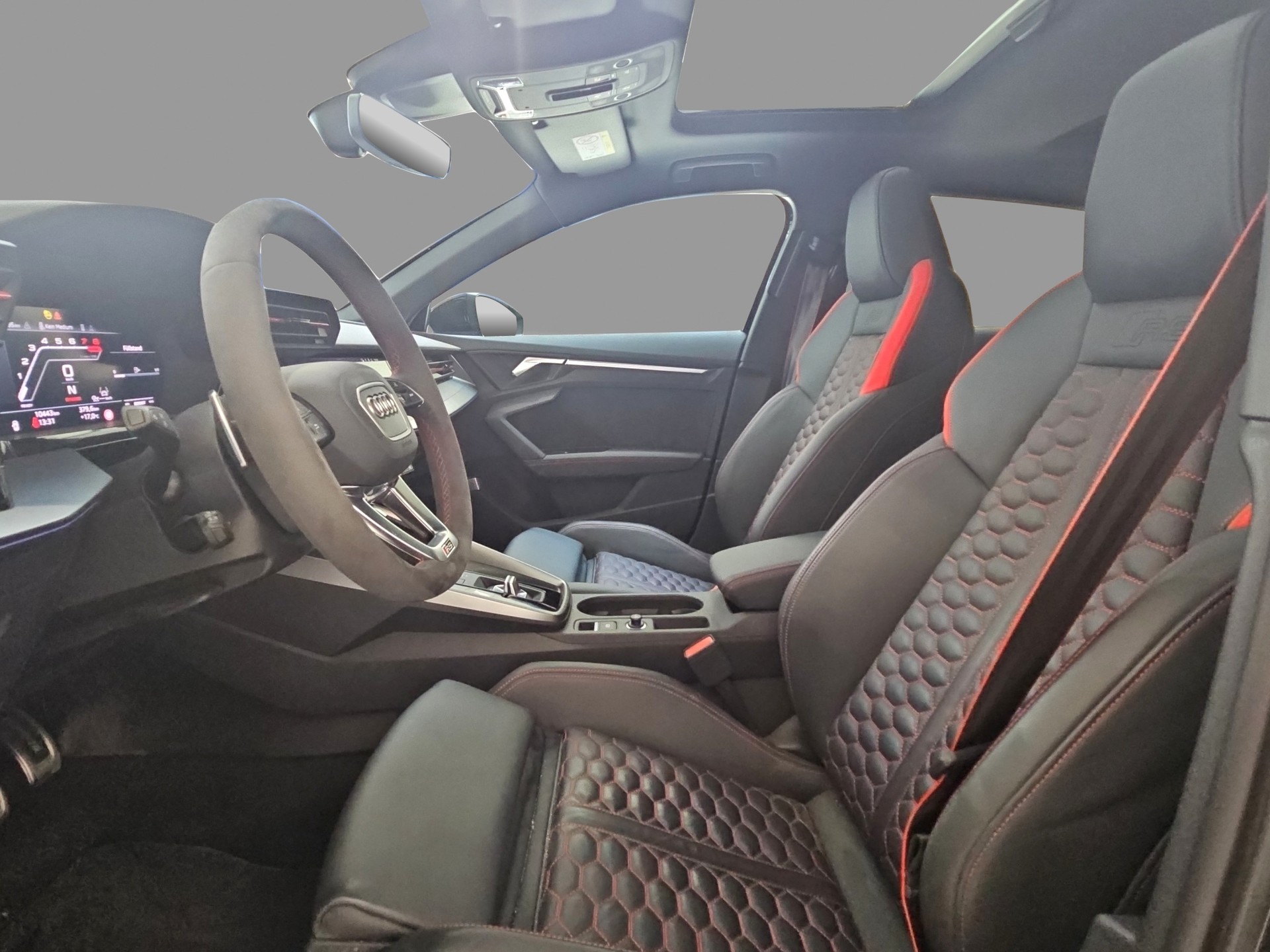 AUDI RS3 Sportback 2.5 TFSI quattro S-Tronic-image-5
