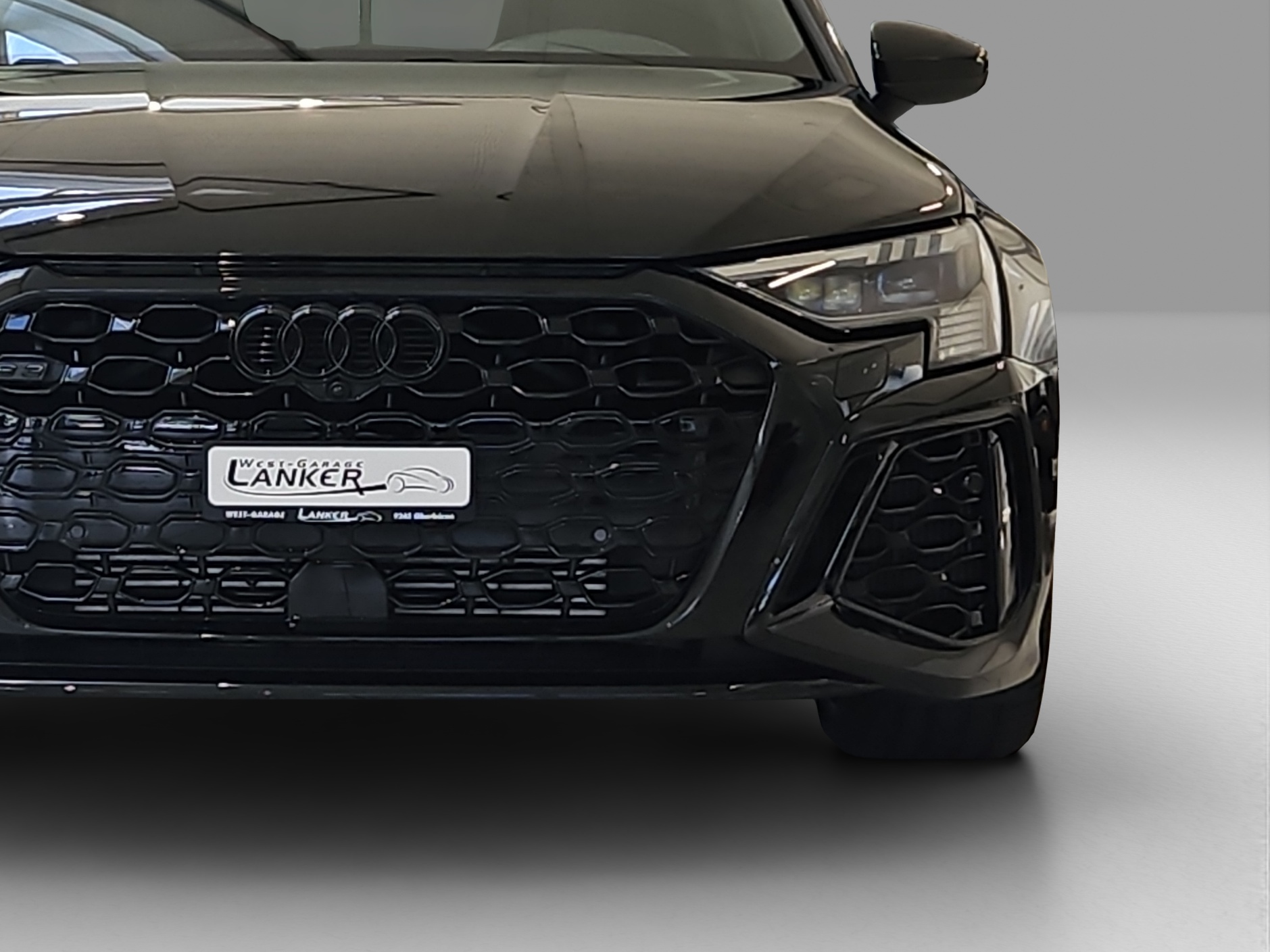 AUDI RS3 Sportback 2.5 TFSI quattro S-Tronic-image-17
