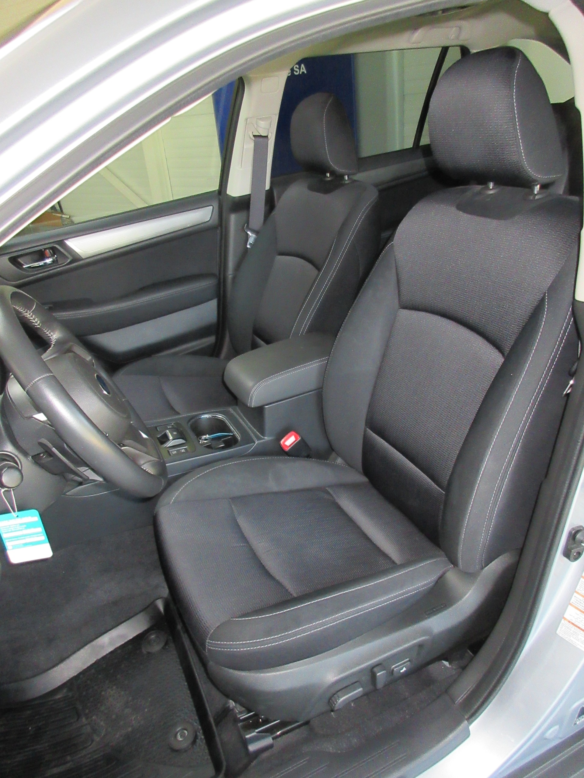SUBARU Outback 2.5i Swiss Plus AWD Lineartronic-image-2
