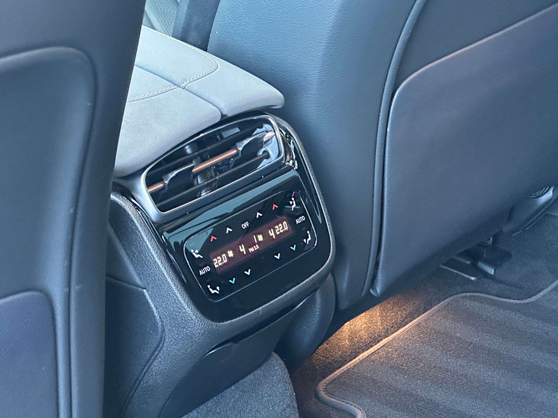 MERCEDES-BENZ EQS 580 4Matic Edition 1 Premium-Paket-image-23