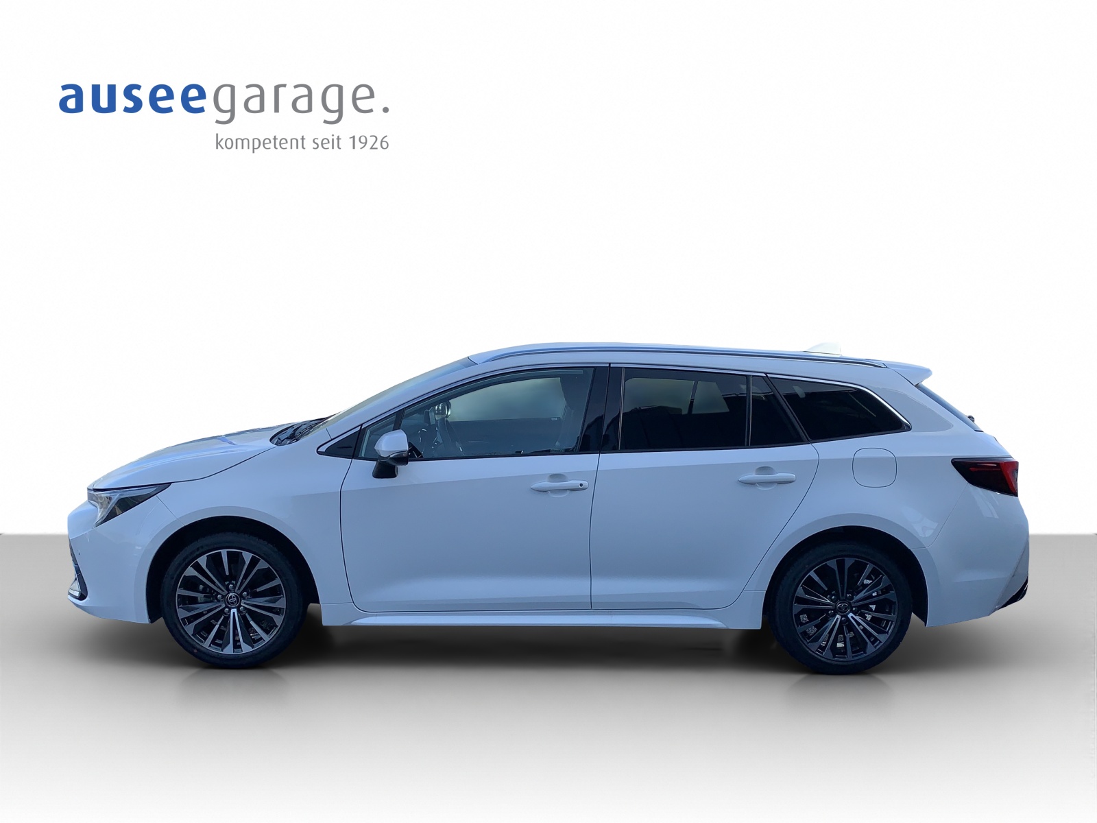 TOYOTA Corolla Touring Sports 2.0 HSD Trend-image-3