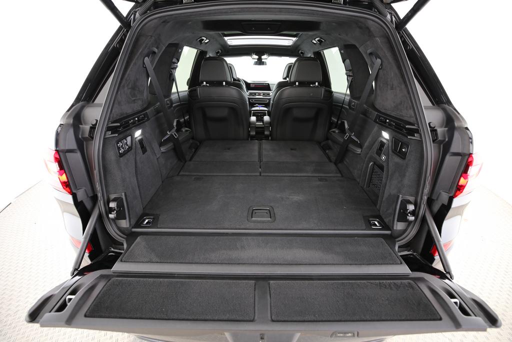 BMW X7 40d xDrive-image-16
