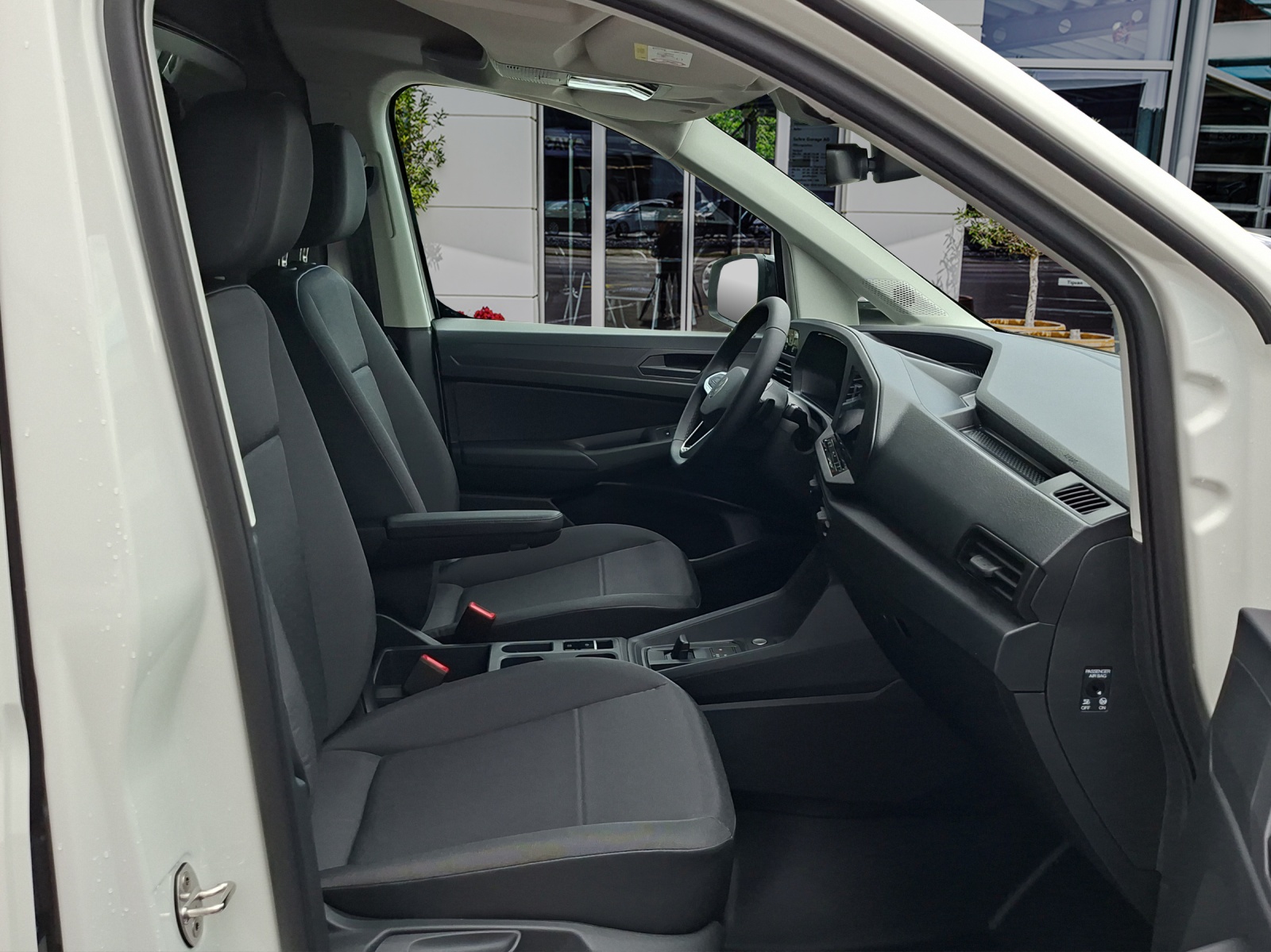 VW Caddy Cargo 1.5TSI Entry Maxi DSG-image-18