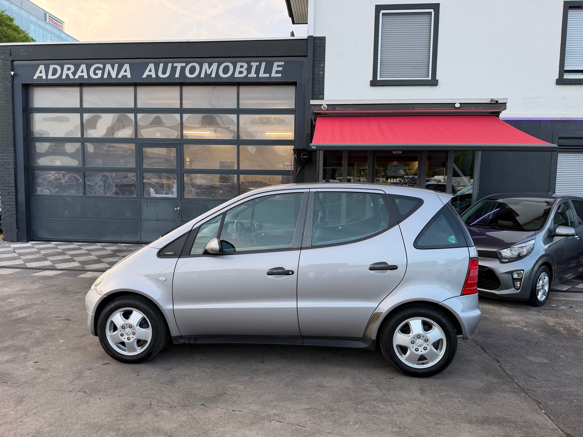 MERCEDES-BENZ A 160 Avantgarde-image-5