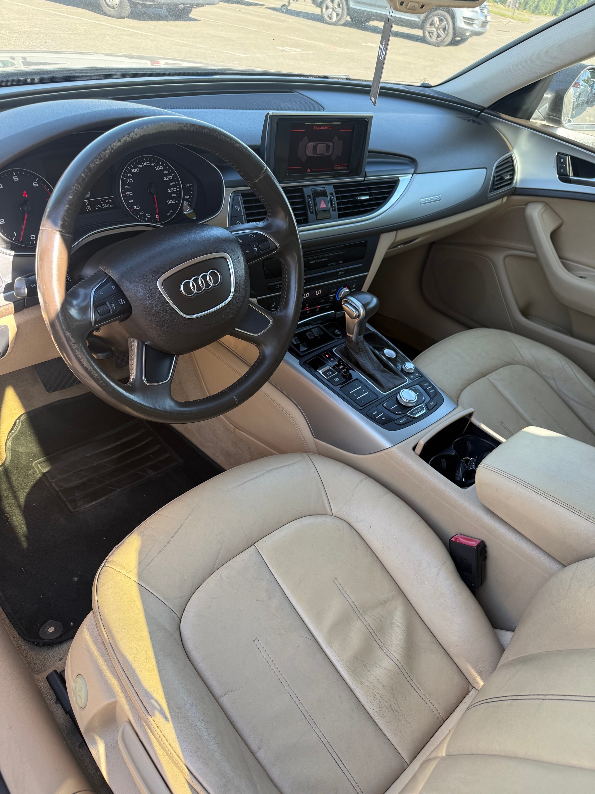 AUDI A6-image-6