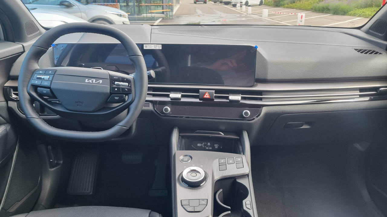 KIA Sportage 1.6 T-GDi Hybrid Black Edition-image-8