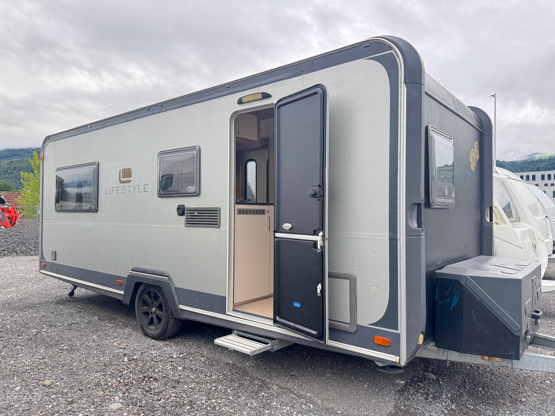 KNAUS Lifestyle Lounge Deseo - Kajüte Stockbett-image-2