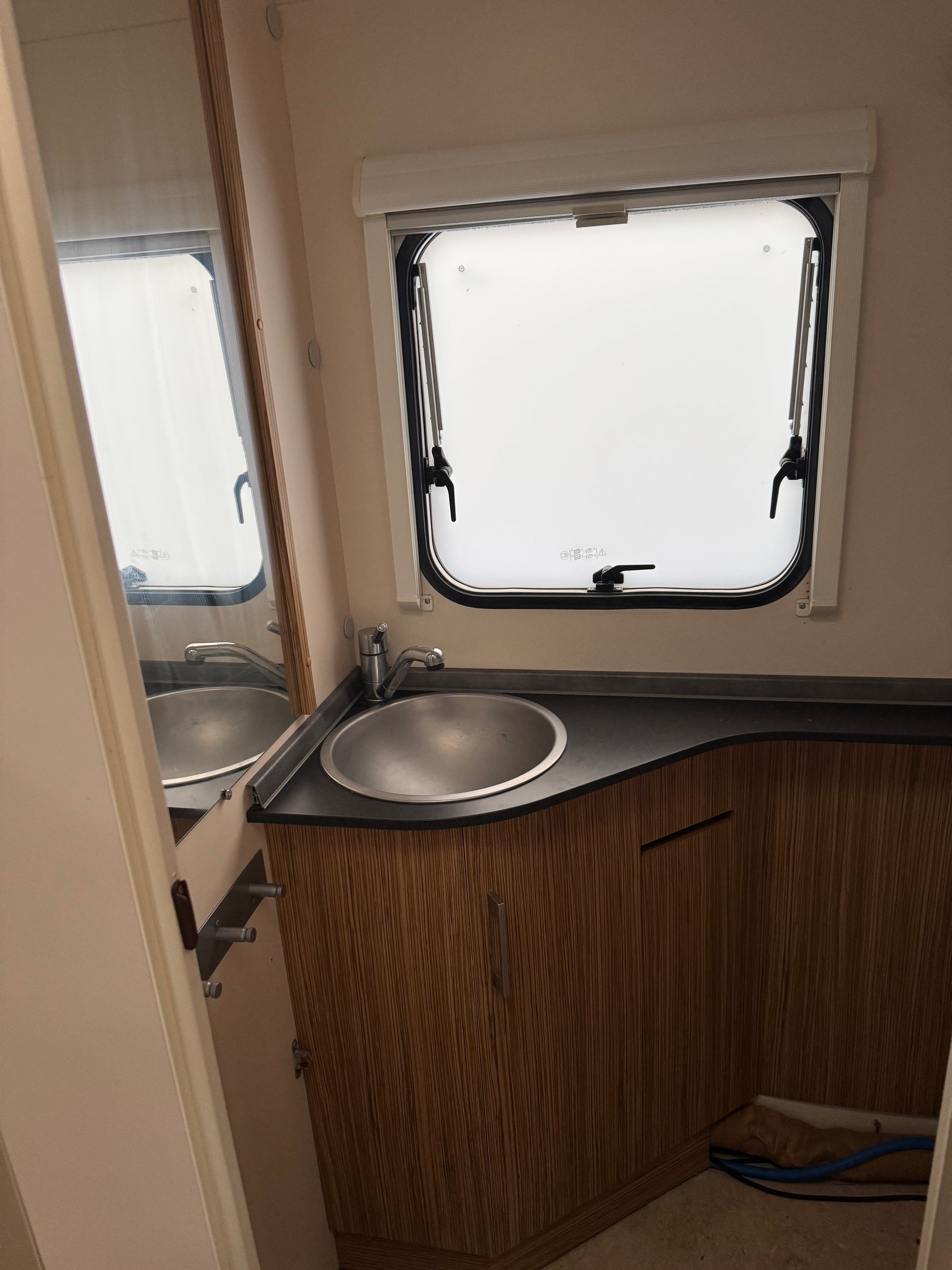 KNAUS Lifestyle Lounge Deseo - Kajüte Stockbett-image-14