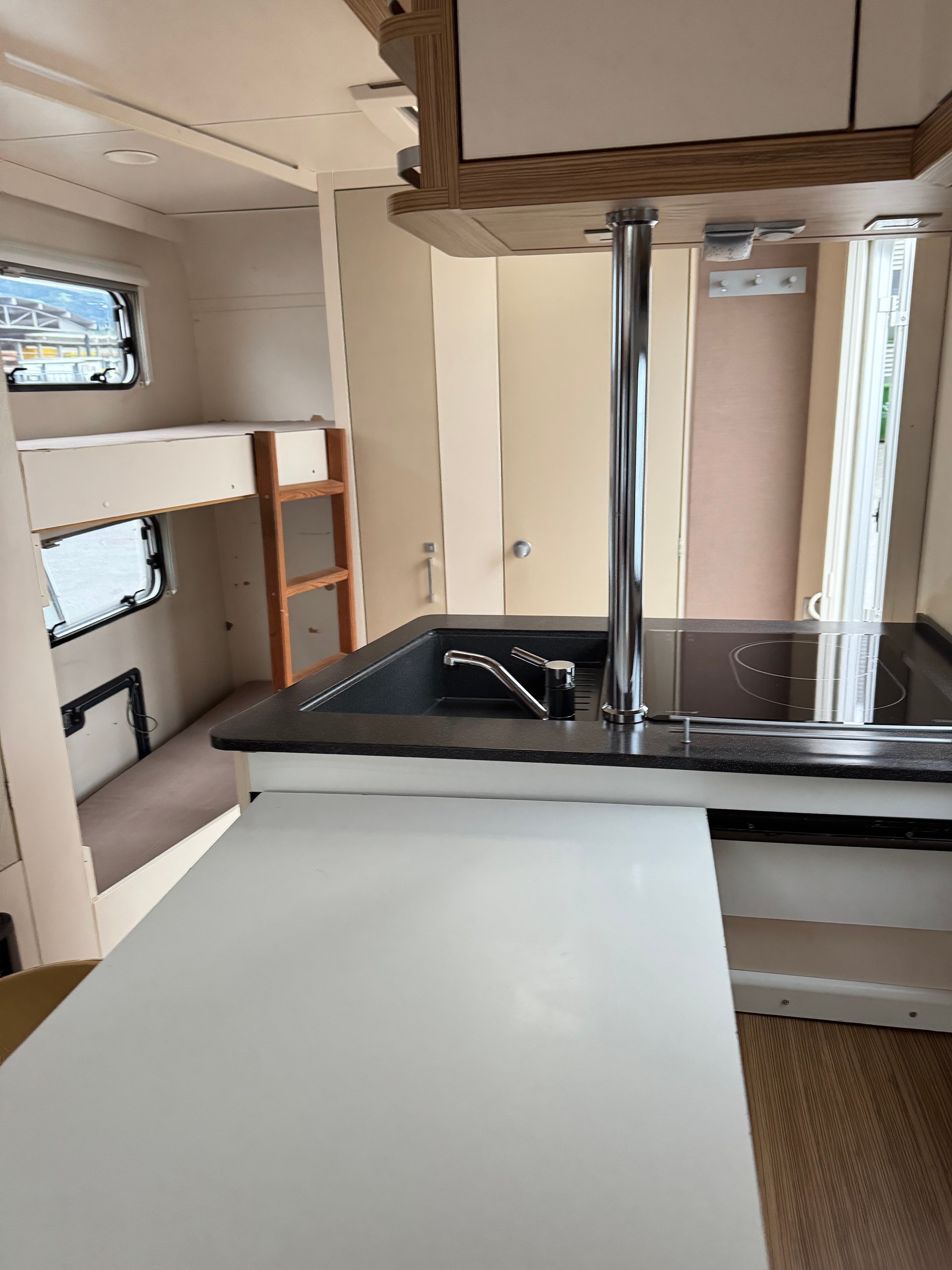 KNAUS Lifestyle Lounge Deseo - Kajüte Stockbett-image-11