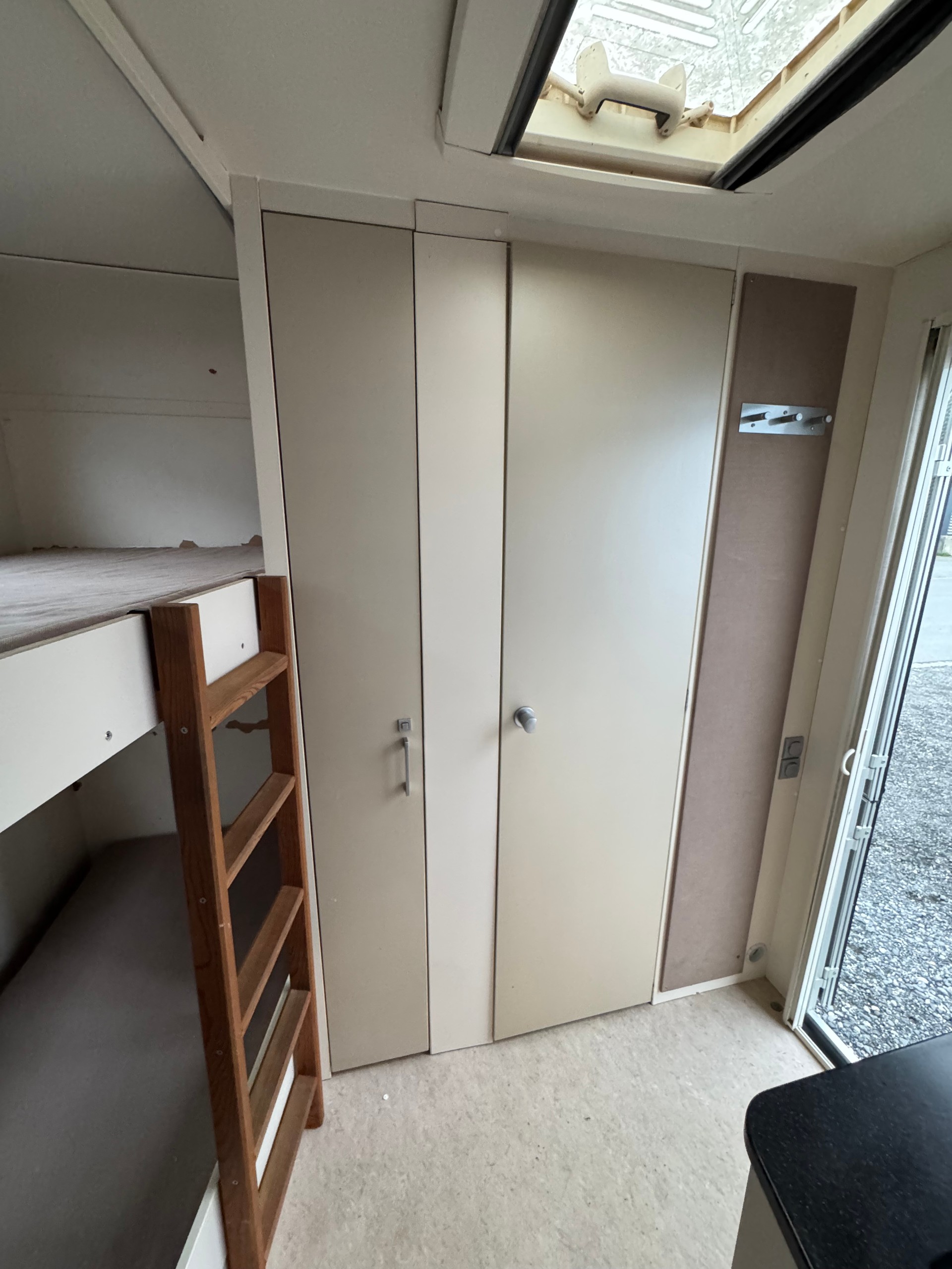KNAUS Lifestyle Lounge Deseo - Kajüte Stockbett-image-10
