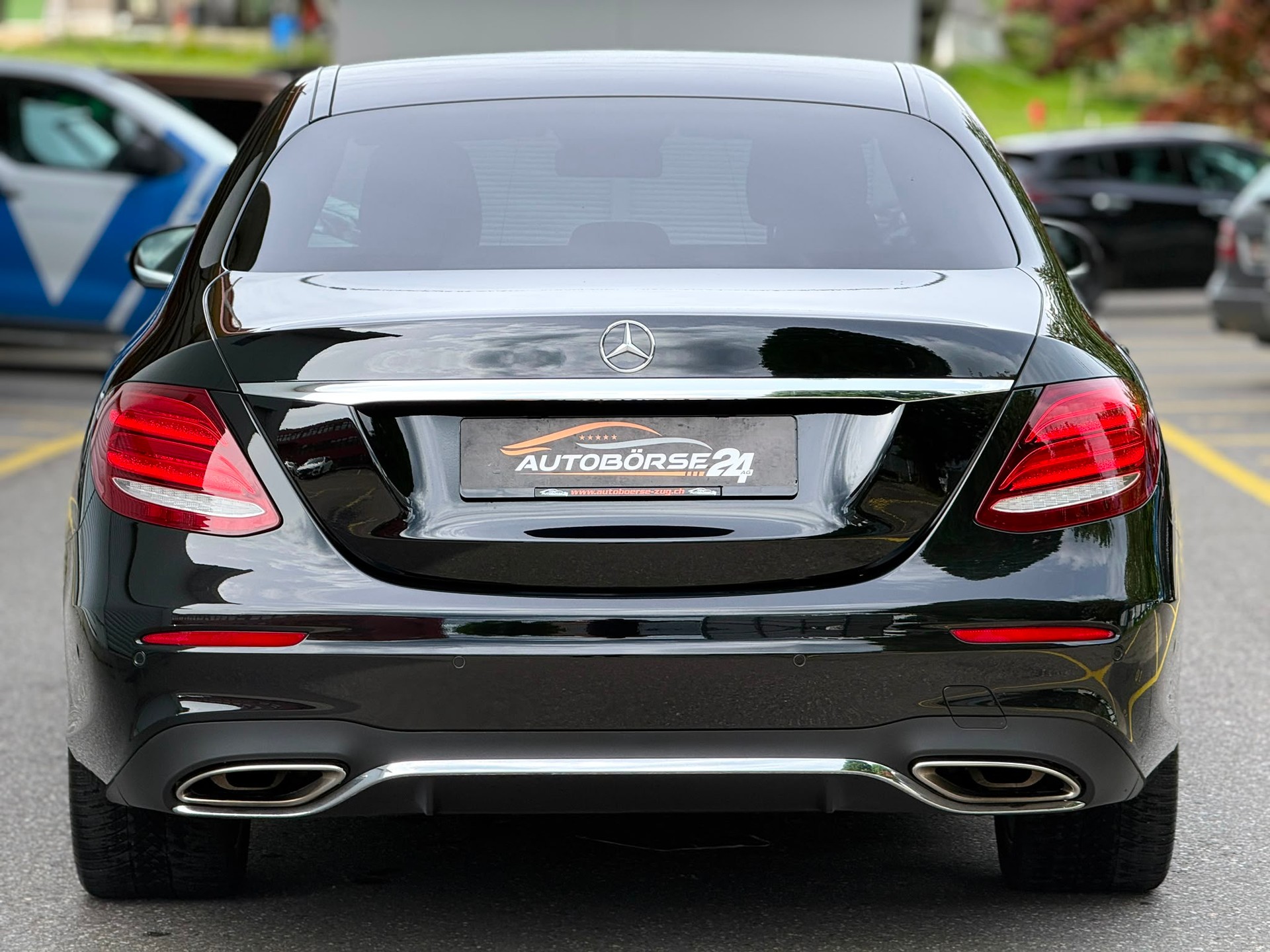 MERCEDES-BENZ E 200 AMG Line-image-5