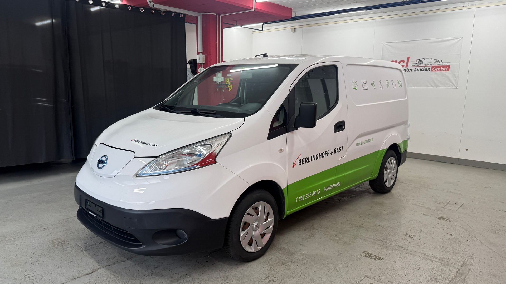 NISSAN e-NV200 Pro (incl. battery) in Kundenuftrag zu verkaufen, Schrift und Inhaltsmateriel wird bei Verkuaf entfernt-image-2