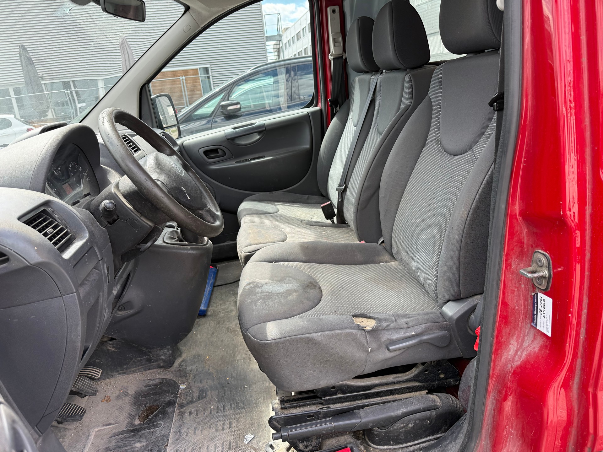 PEUGEOT Expert 1.6 HDi 227 L1H1-image-8