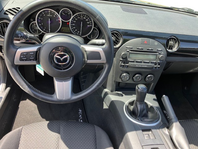 MAZDA 2.0 Exclusive-image-5