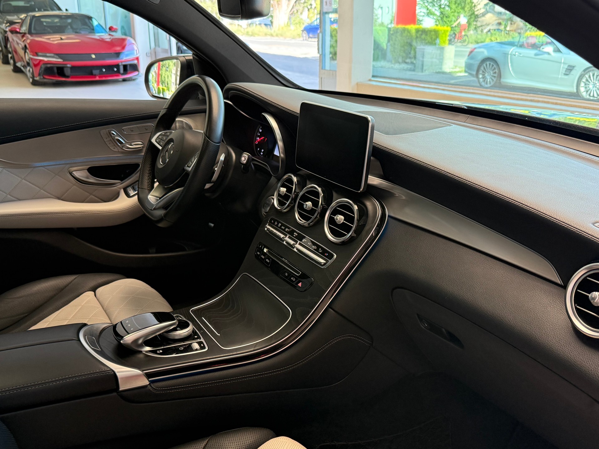 MERCEDES-BENZ GLC Coupé 350 d AMG Line 4Matic 9G-Tronic-image-12