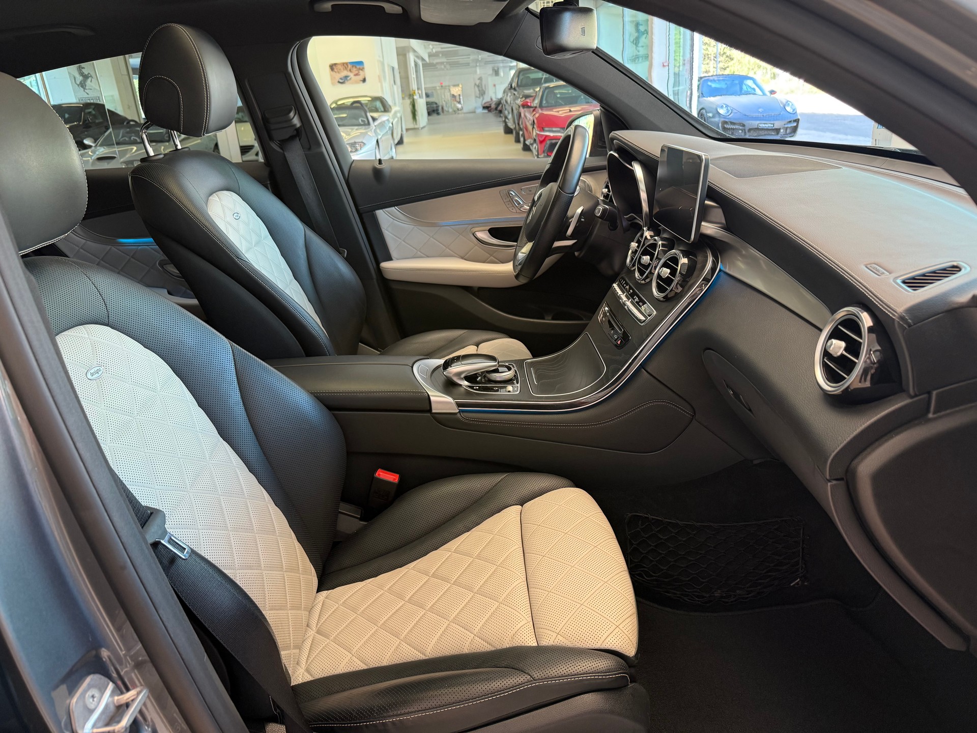 MERCEDES-BENZ GLC Coupé 350 d AMG Line 4Matic 9G-Tronic-image-13