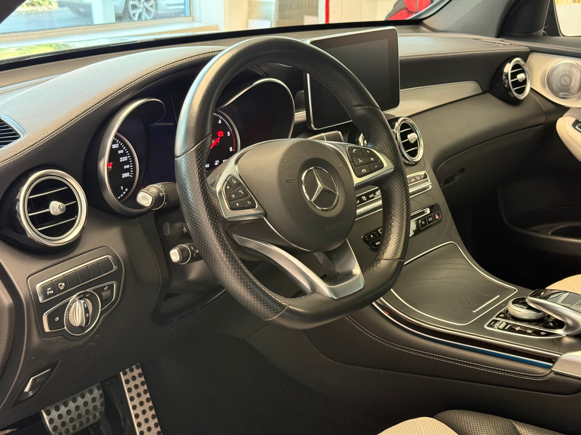 MERCEDES-BENZ GLC Coupé 350 d AMG Line 4Matic 9G-Tronic-image-8