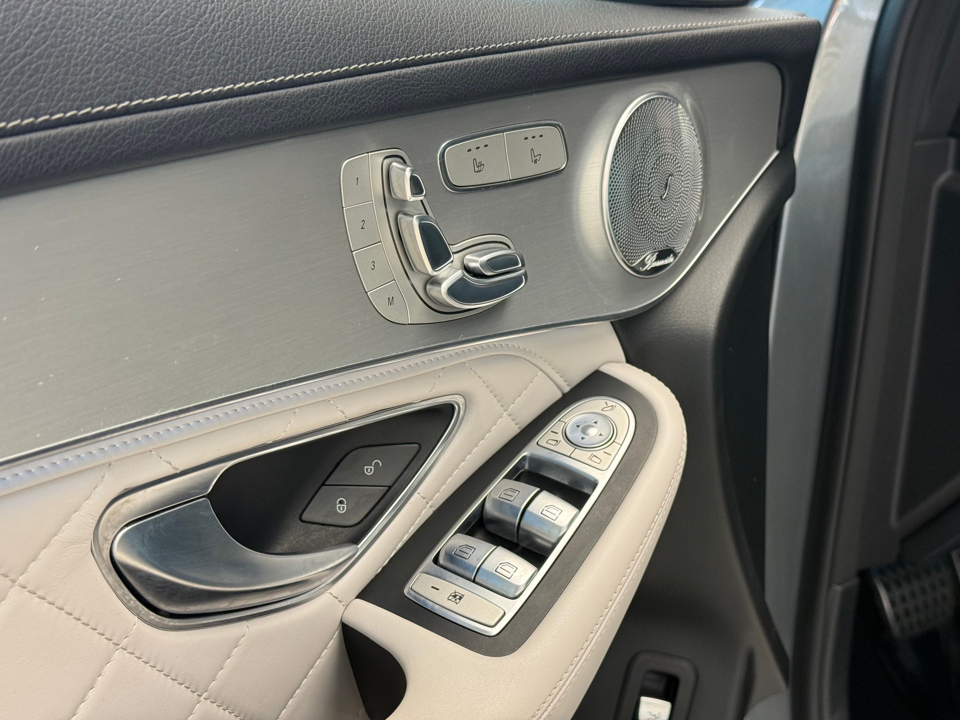 MERCEDES-BENZ GLC Coupé 350 d AMG Line 4Matic 9G-Tronic-image-11