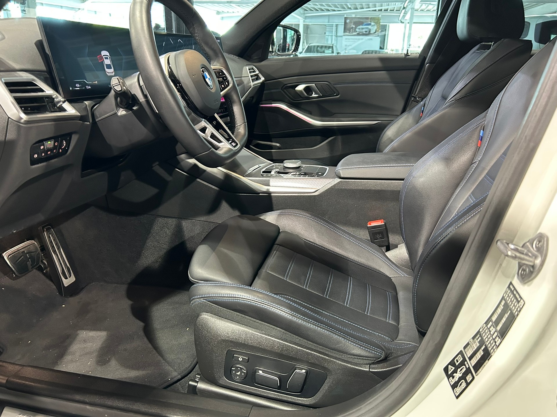 BMW 320d xDrive 48V Steptronic M Sport-image-26