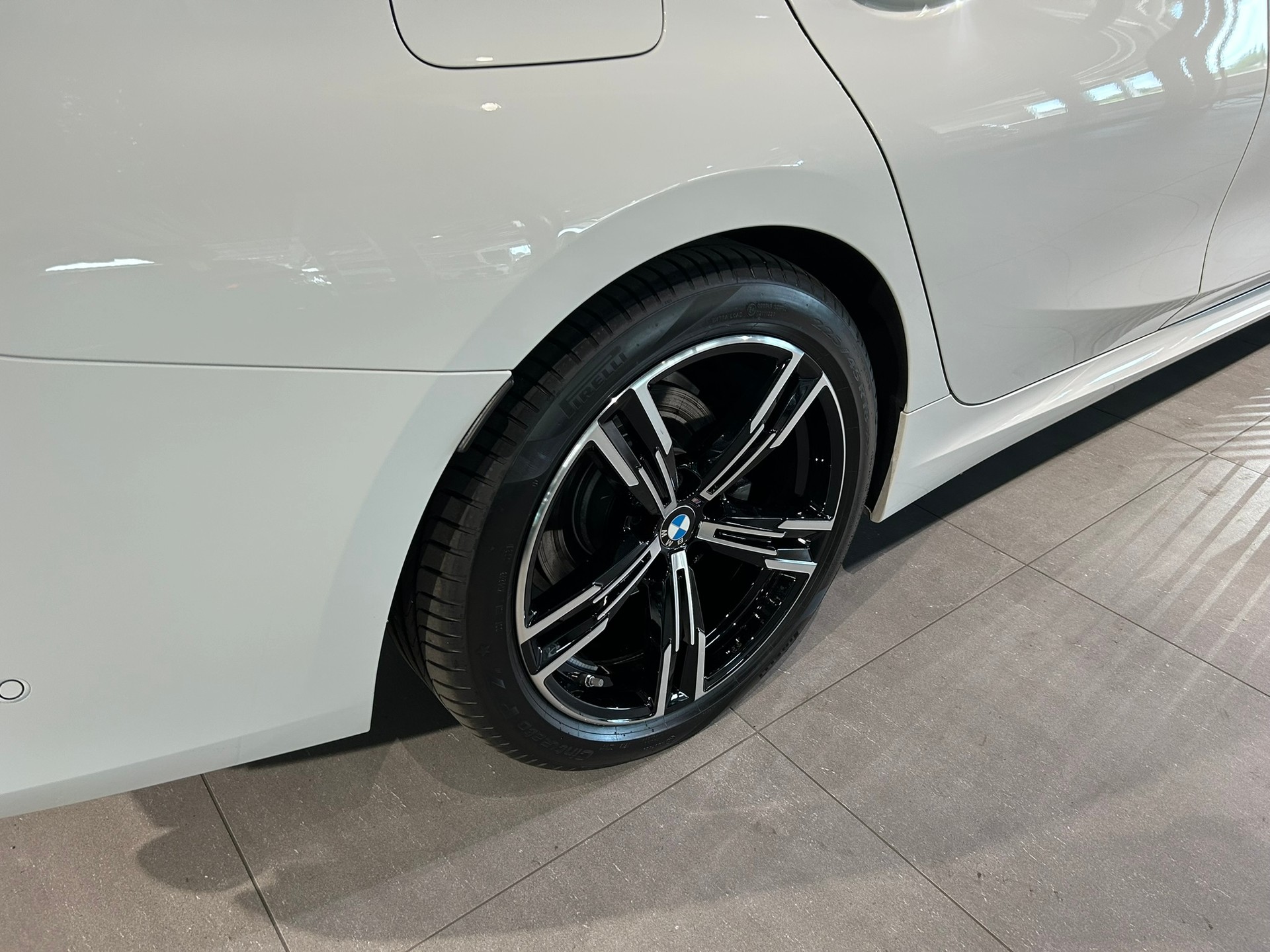 BMW 320d xDrive 48V Steptronic M Sport-image-19