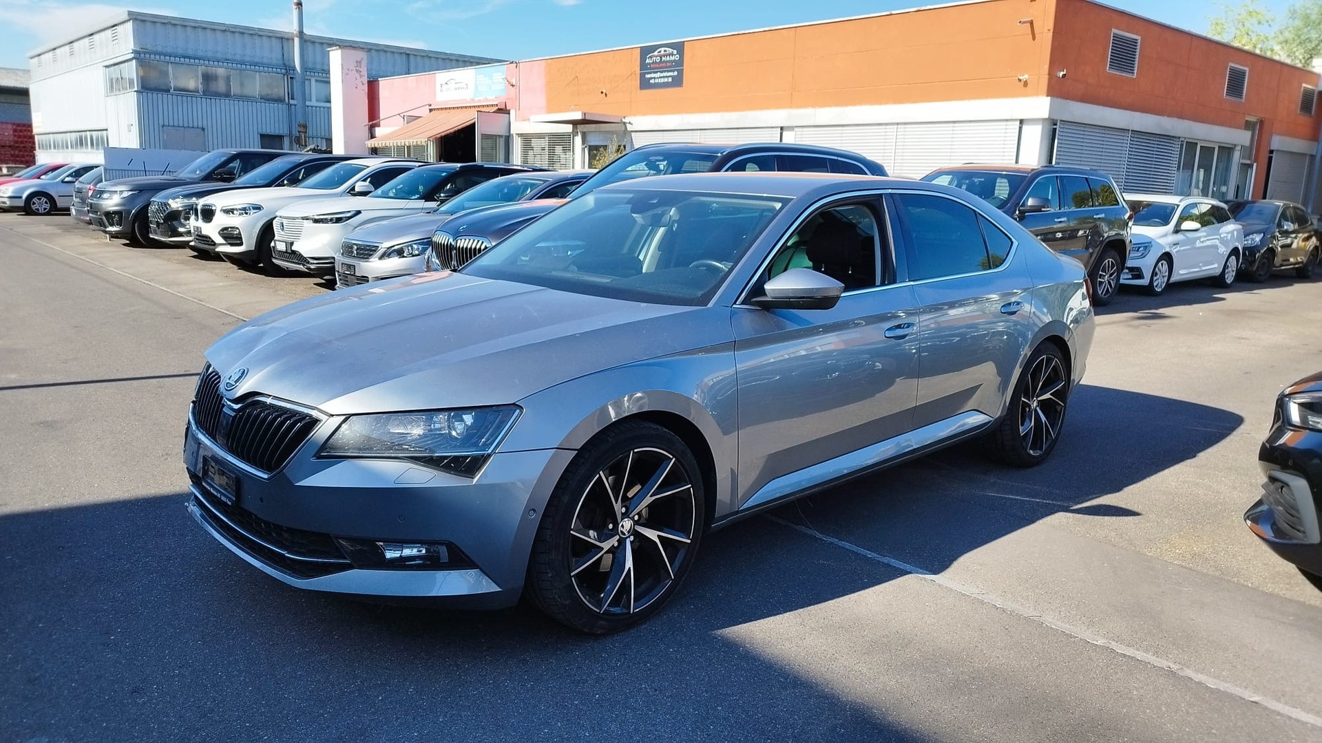 SKODA Superb 2.0TDi Style 4x4 DSG-image-0