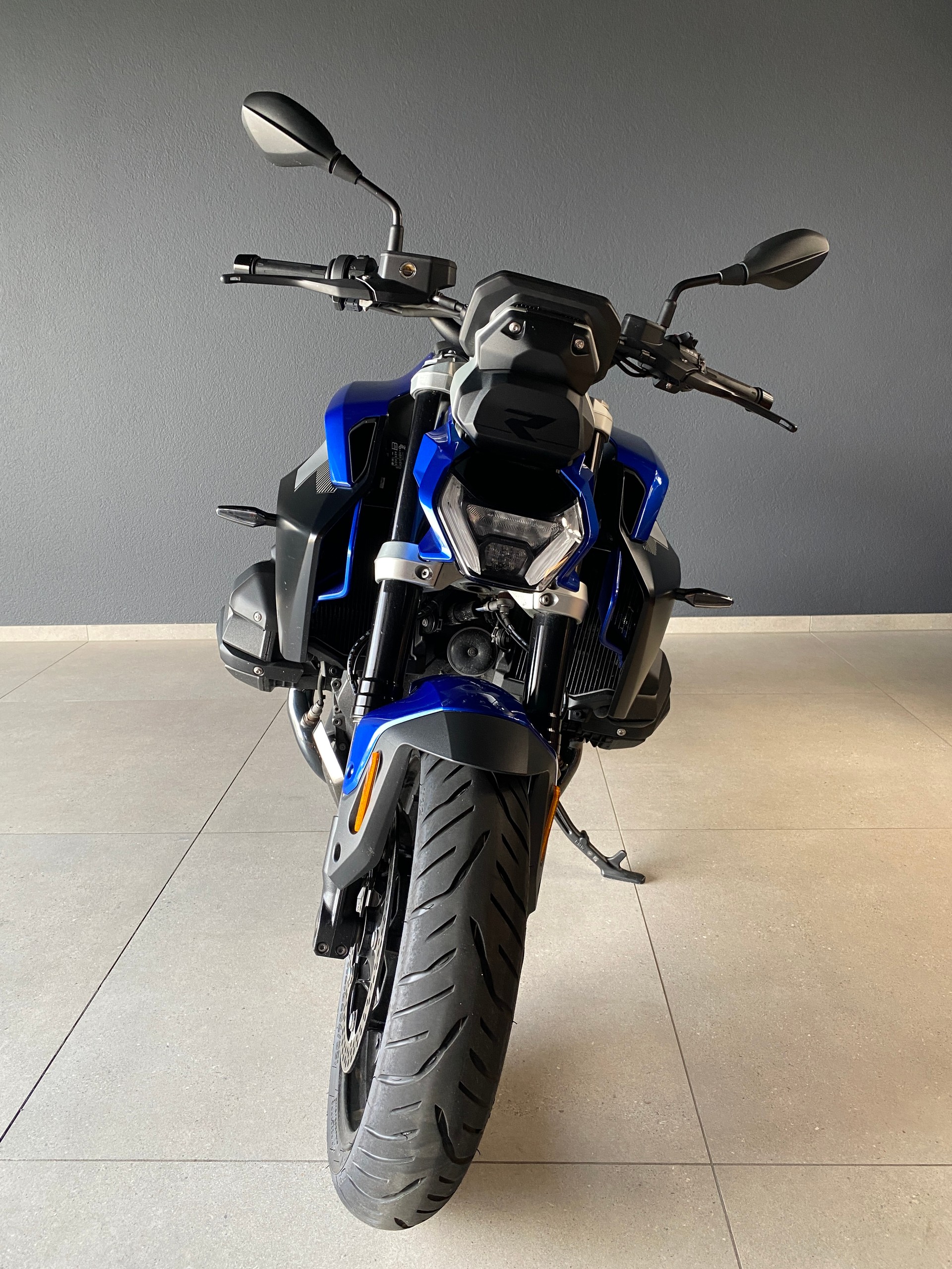 BMW R 1300 R-showroom-element-3