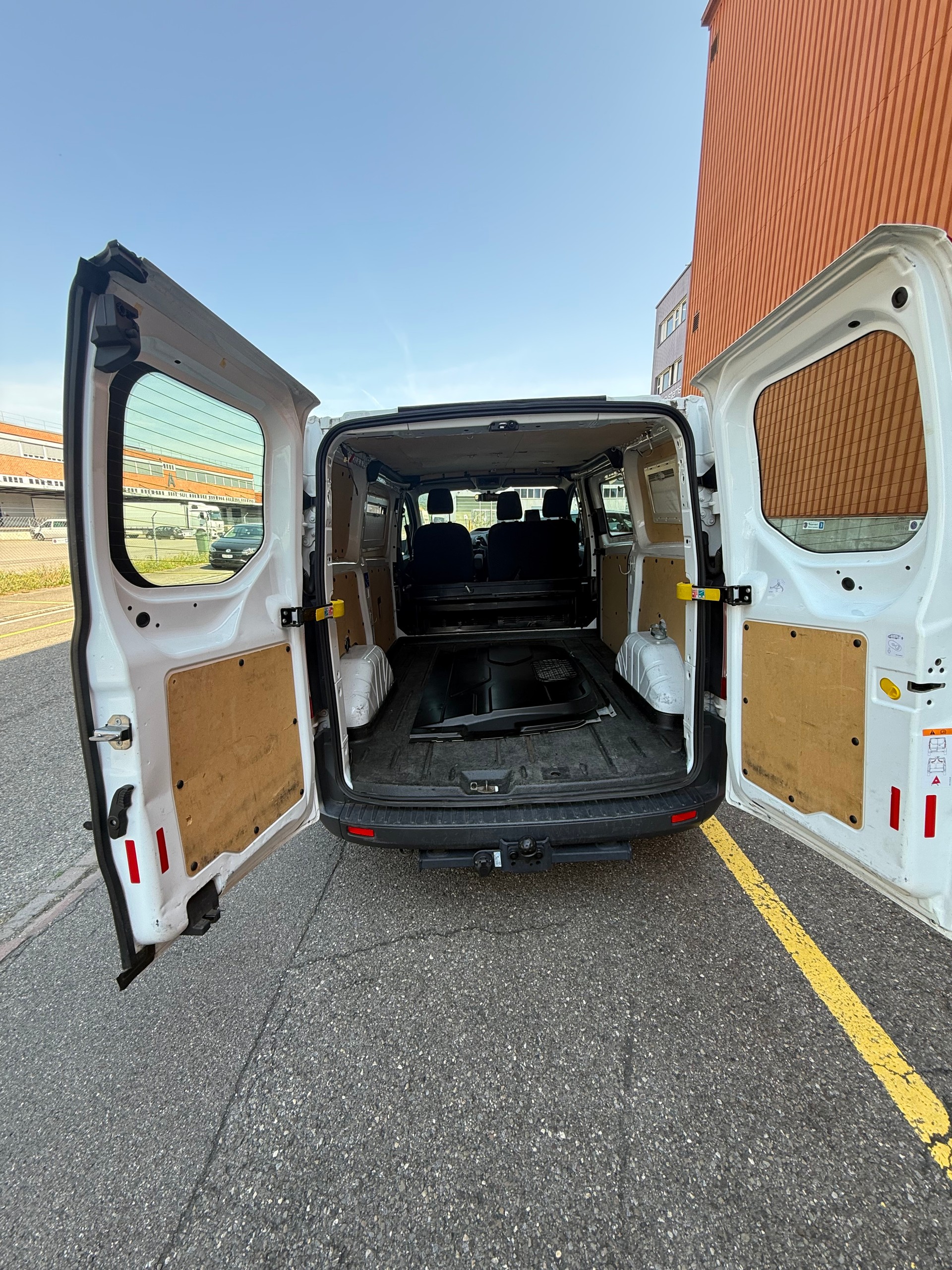 FORD Transit Custom Van 270 L1H1 Limited-image-5