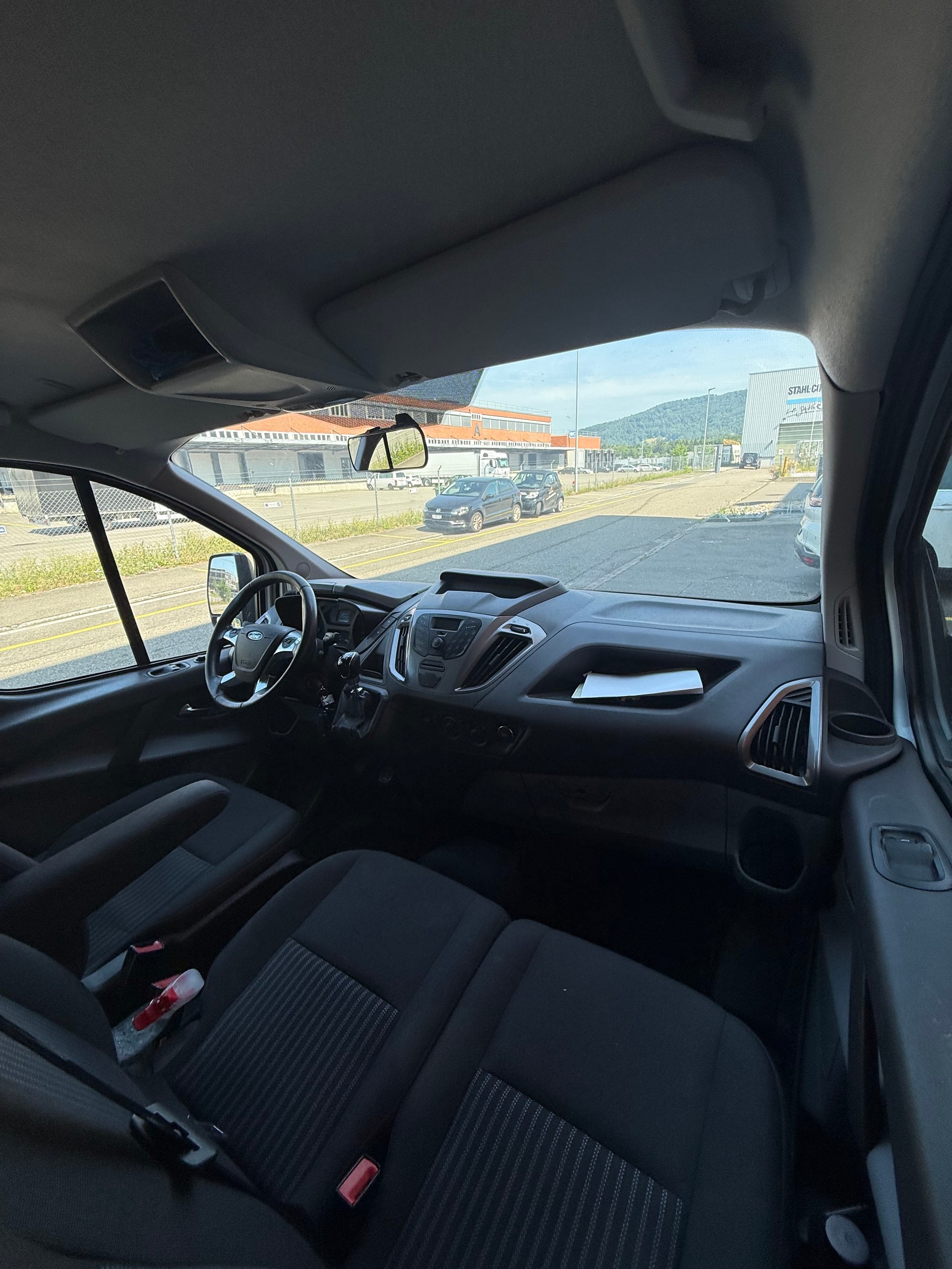 FORD Transit Custom Van 270 L1H1 Limited-image-8