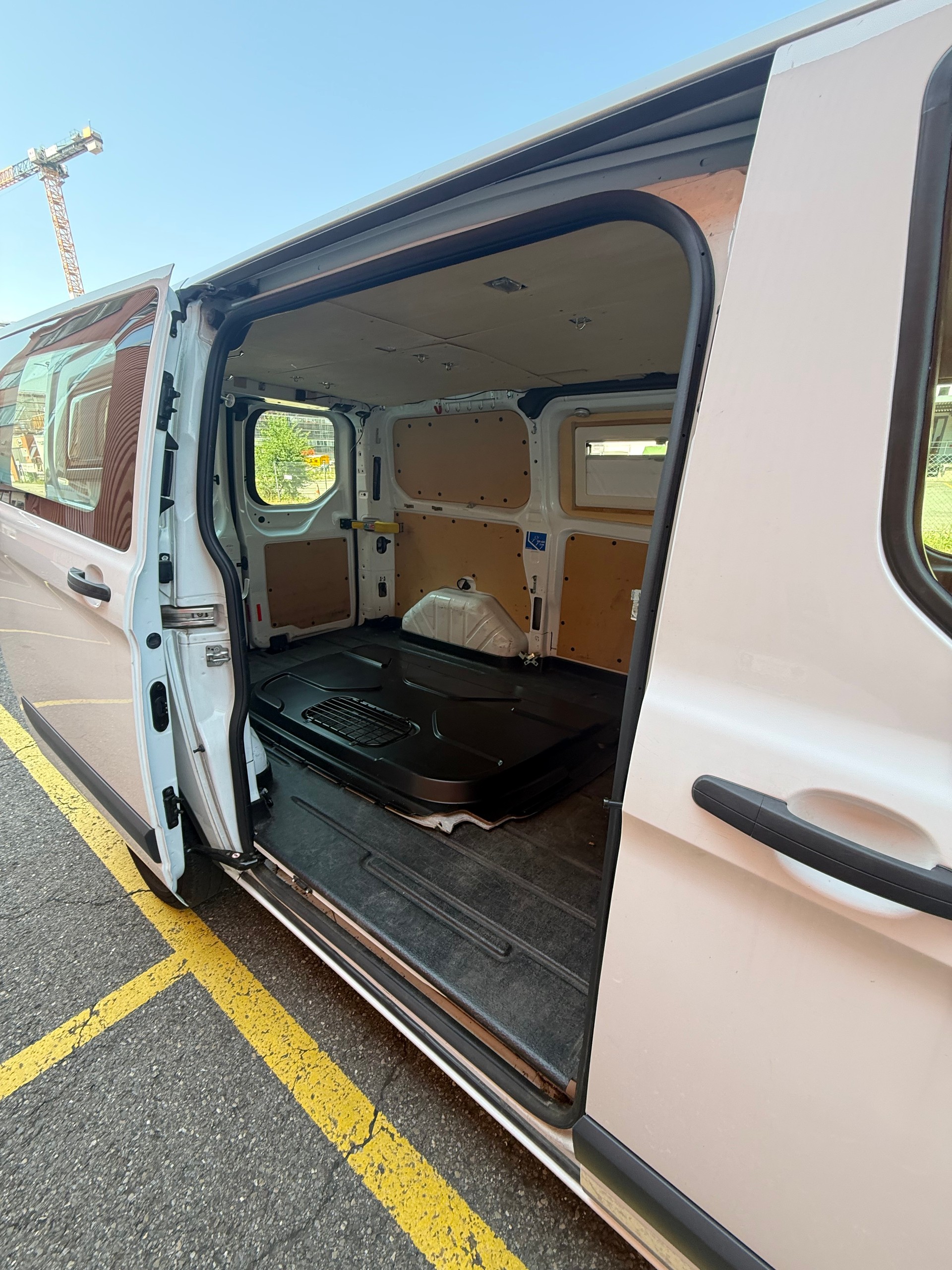 FORD Transit Custom Van 270 L1H1 Limited-image-6