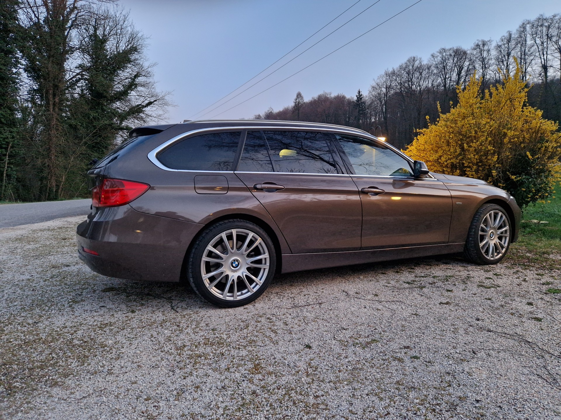 BMW 330d xDrive-image-17