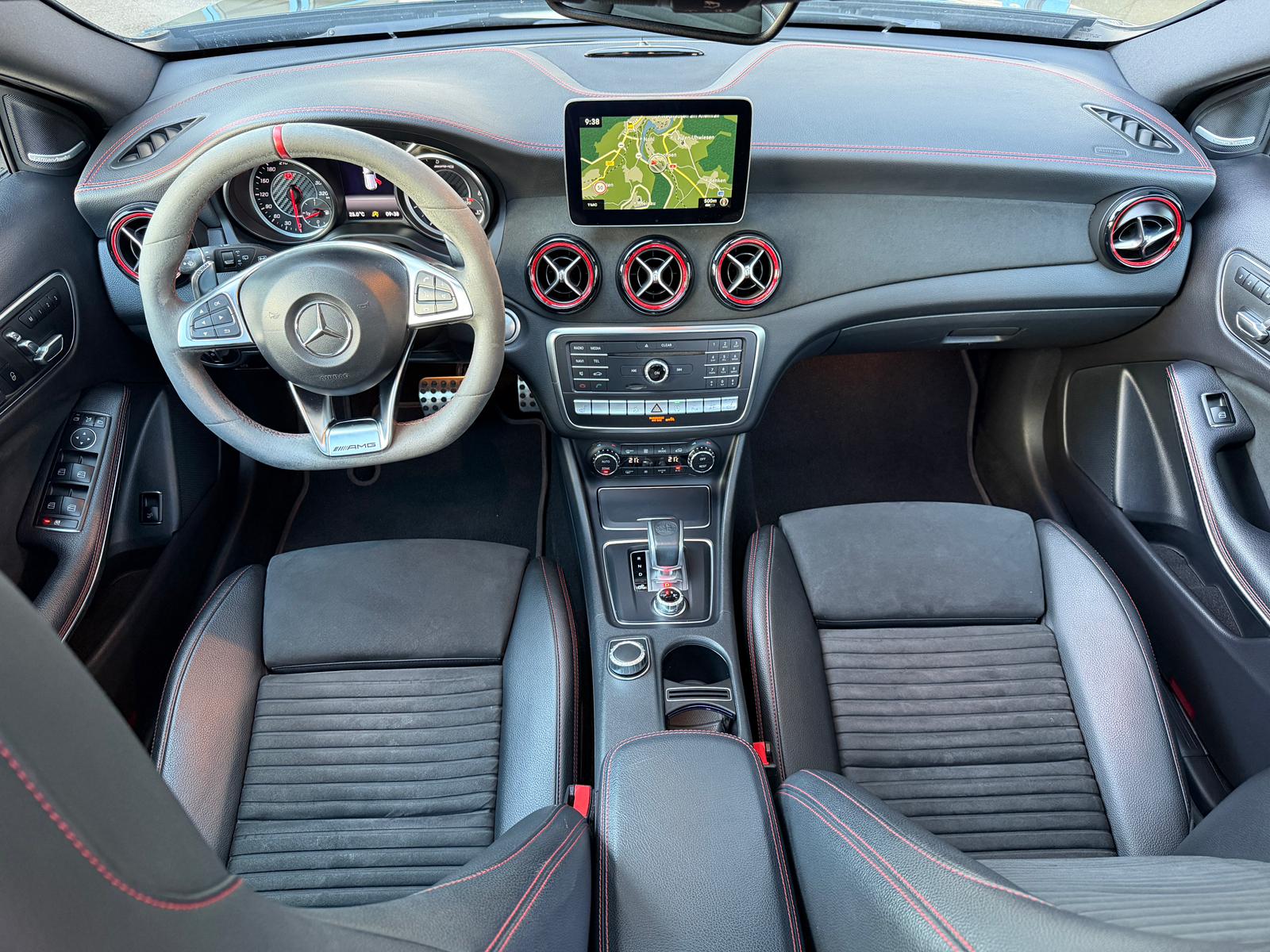 MERCEDES-BENZ GLA 45 AMG 4Matic 7G-DCT-image-11