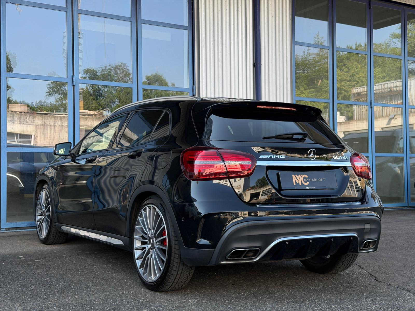 MERCEDES-BENZ GLA 45 AMG 4Matic 7G-DCT-image-9