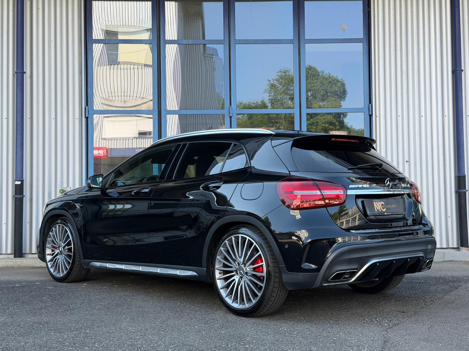 MERCEDES-BENZ GLA 45 AMG 4Matic 7G-DCT-image-1