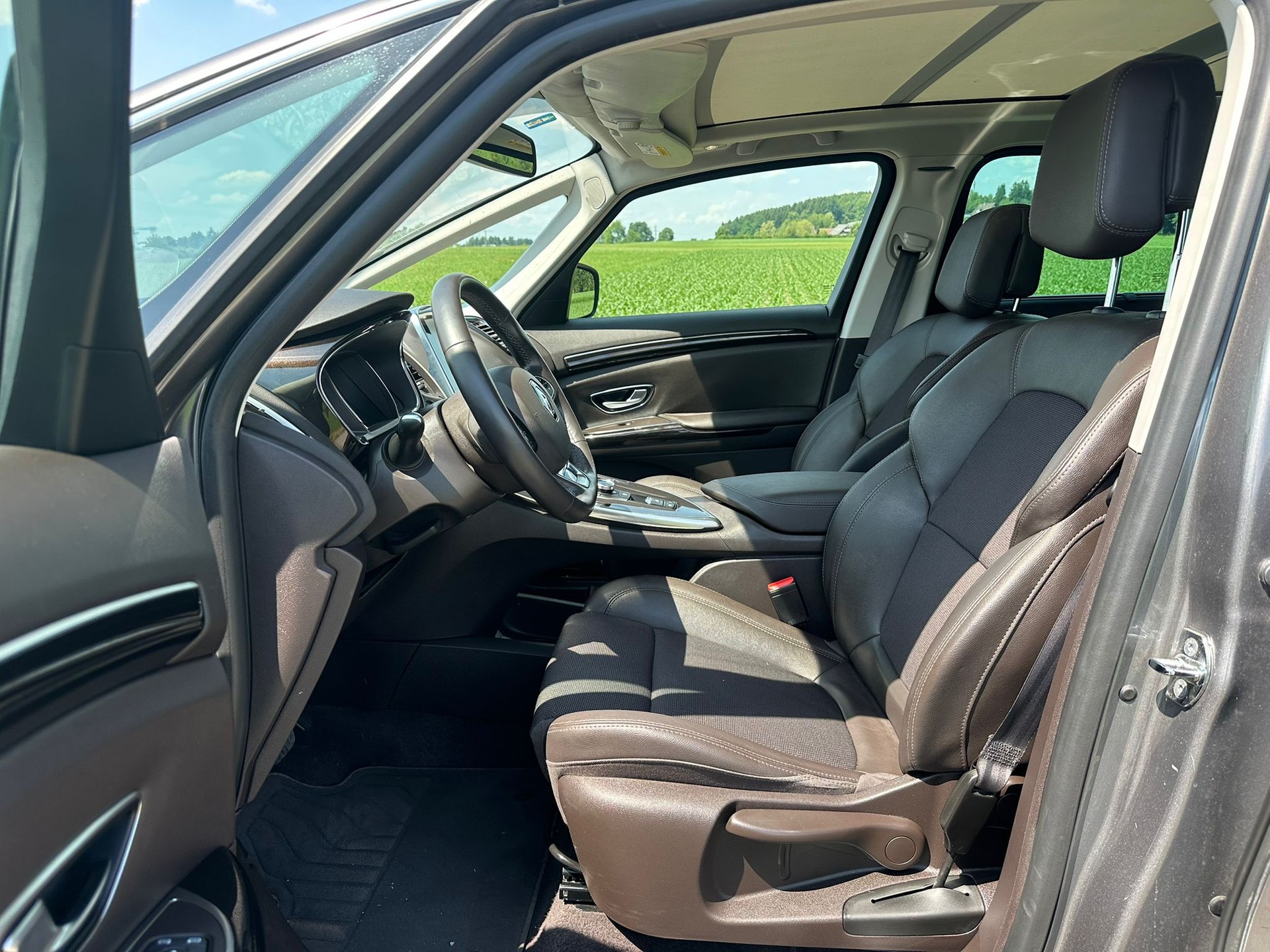 RENAULT Espace 1.6 TCe Swiss Edition EDC-image-10