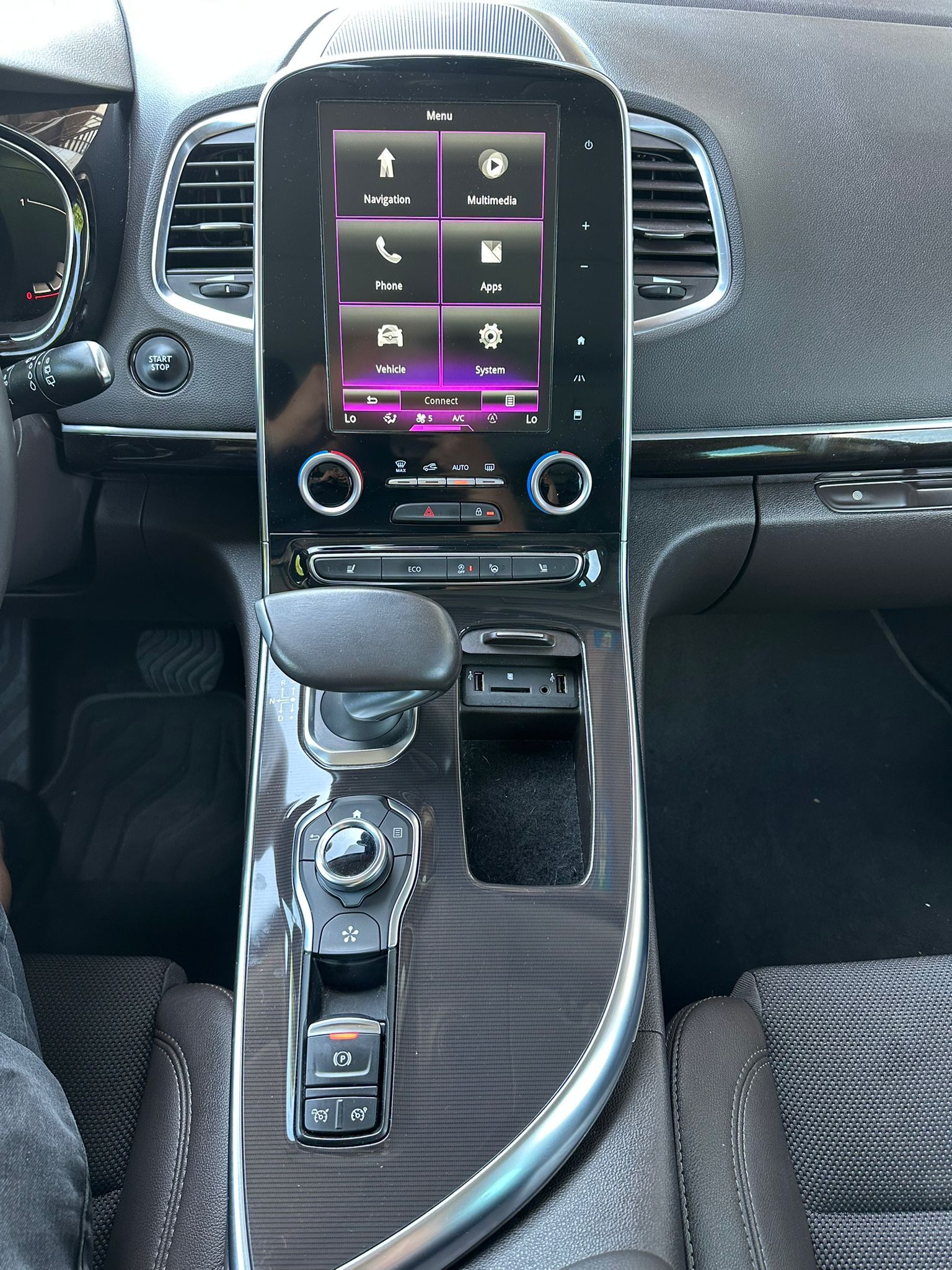 RENAULT Espace 1.6 TCe Swiss Edition EDC-image-22