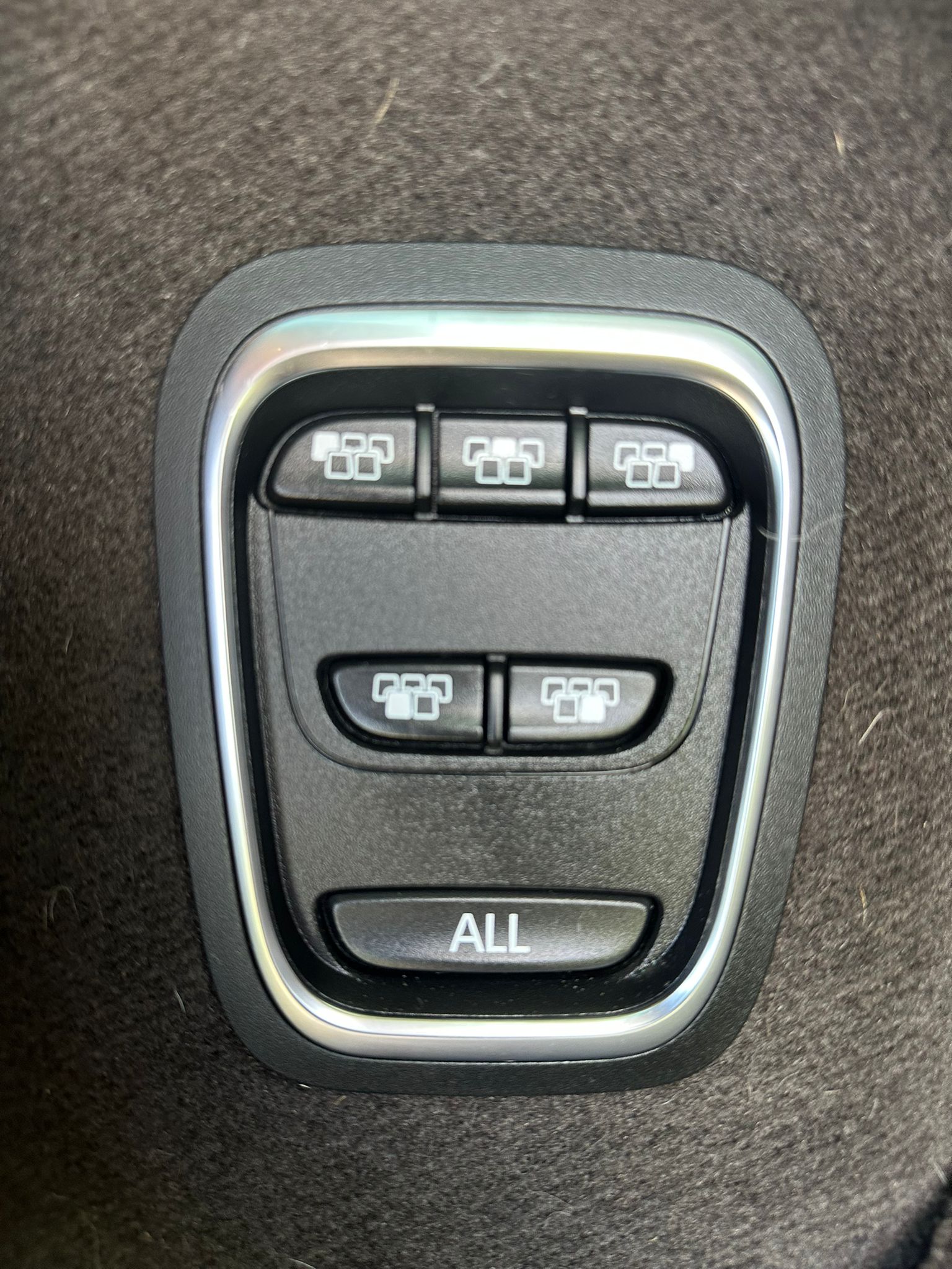 RENAULT Espace 1.6 TCe Swiss Edition EDC-image-15
