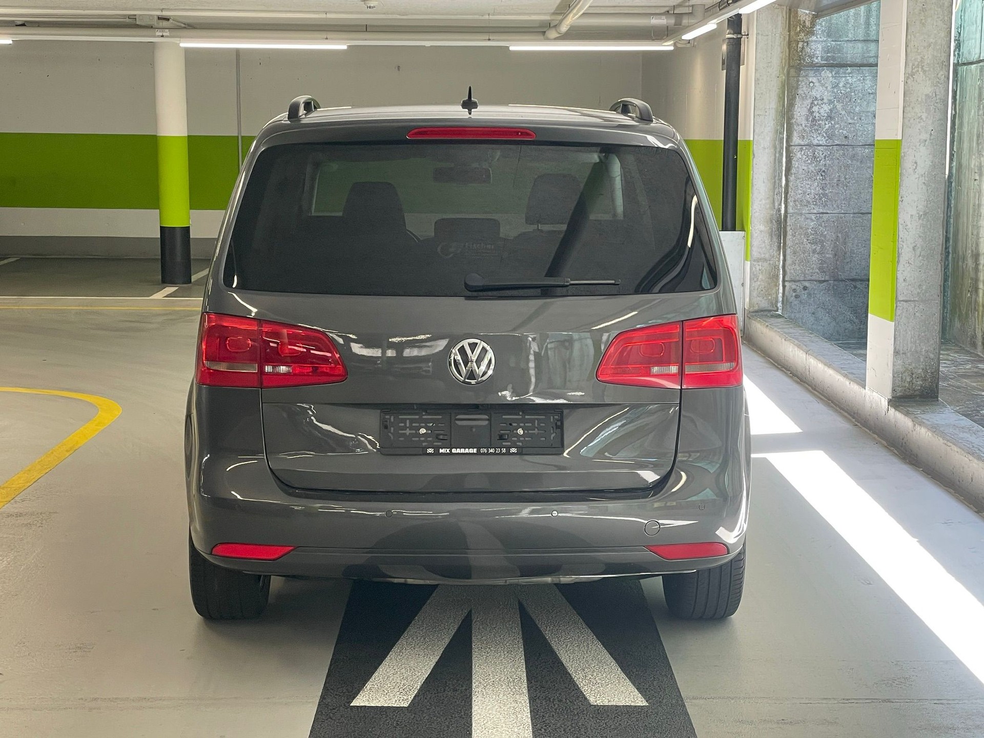 VW Touran 1.4 TSI Highline DSG // MFK NEU-image-3