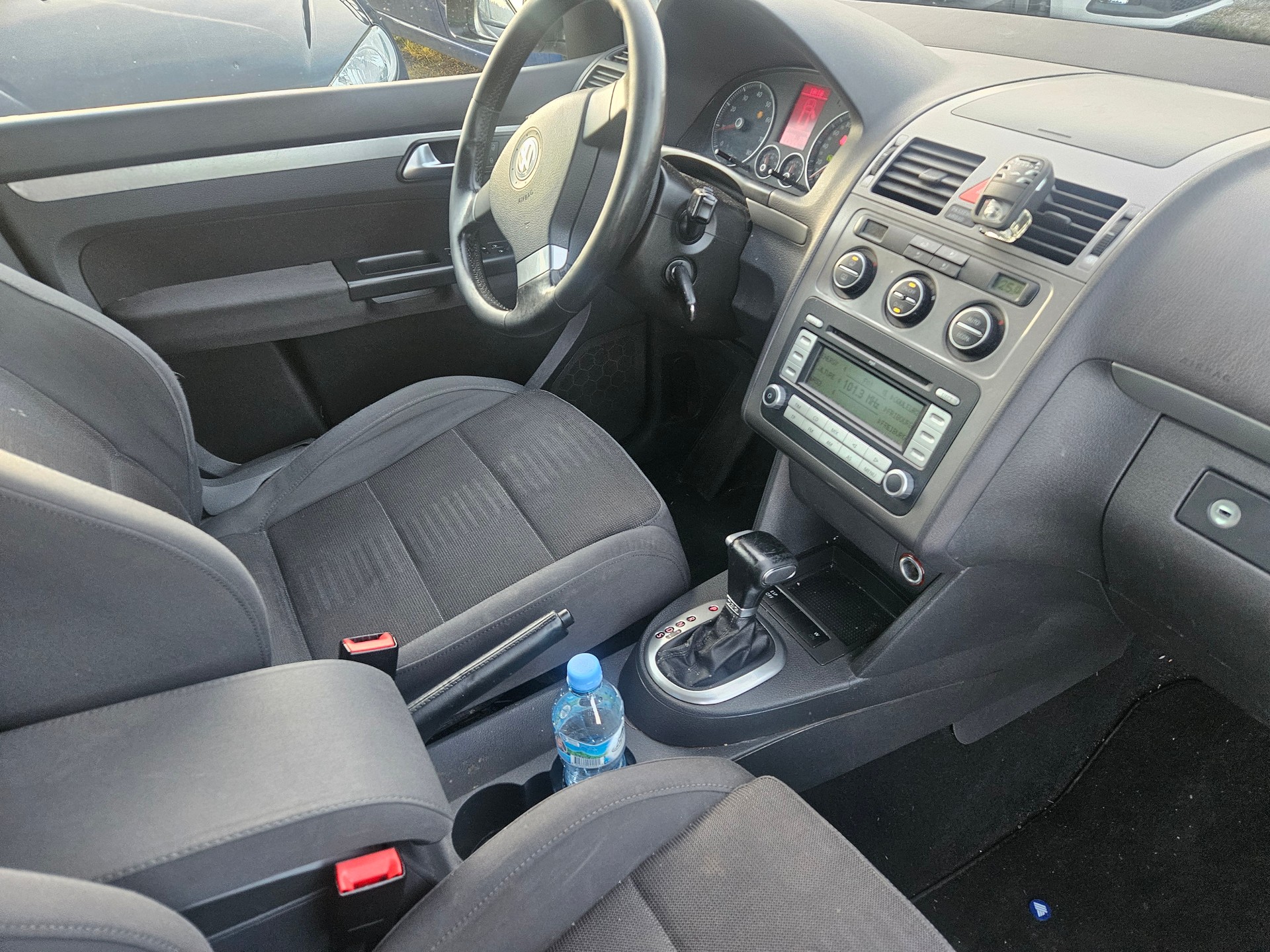 VW Touran 1.4 TSI Highline DSG-image-8