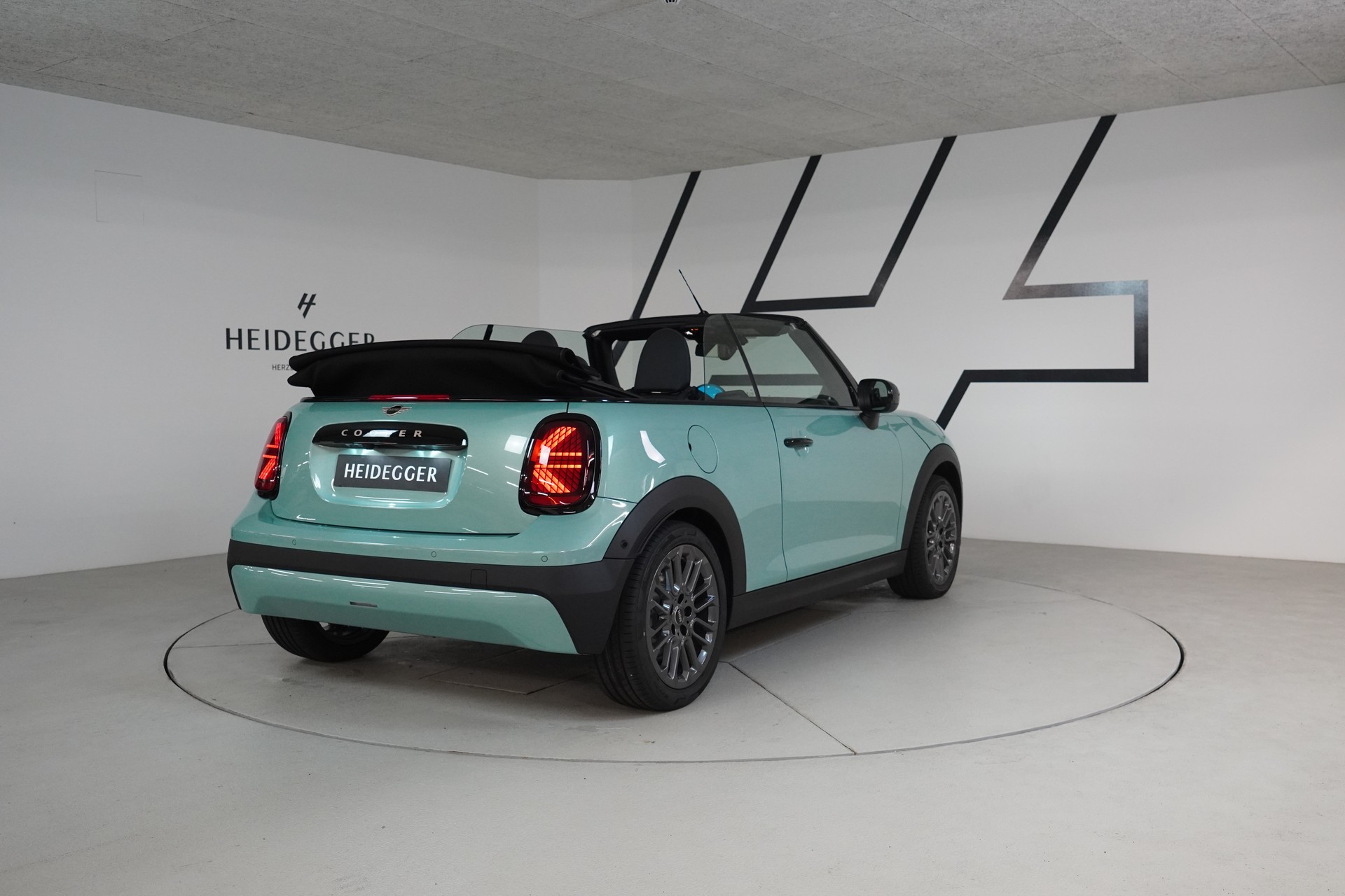 MINI Cooper C Cabriolet DKG-image-14