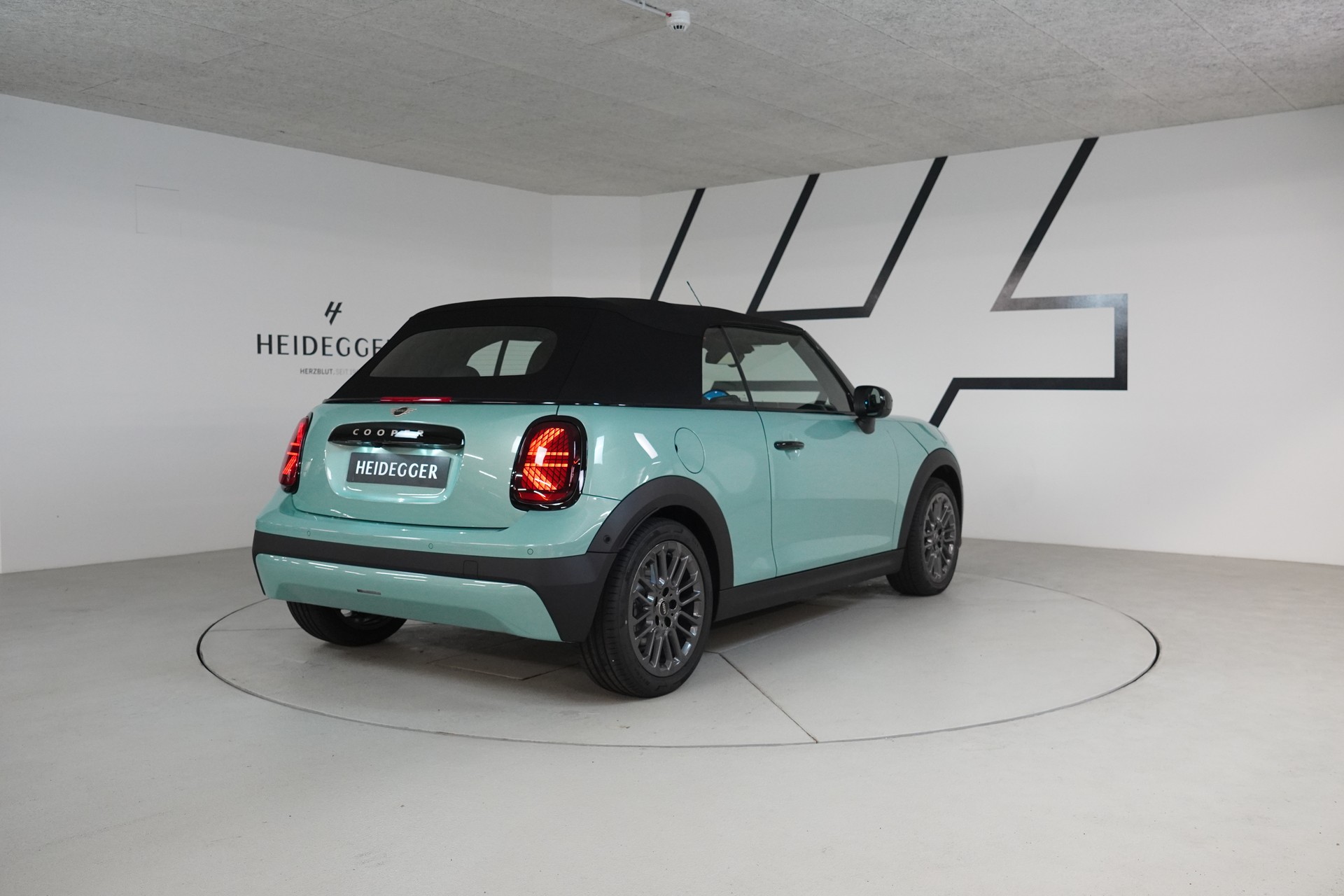 MINI Cooper C Cabriolet DKG-image-6