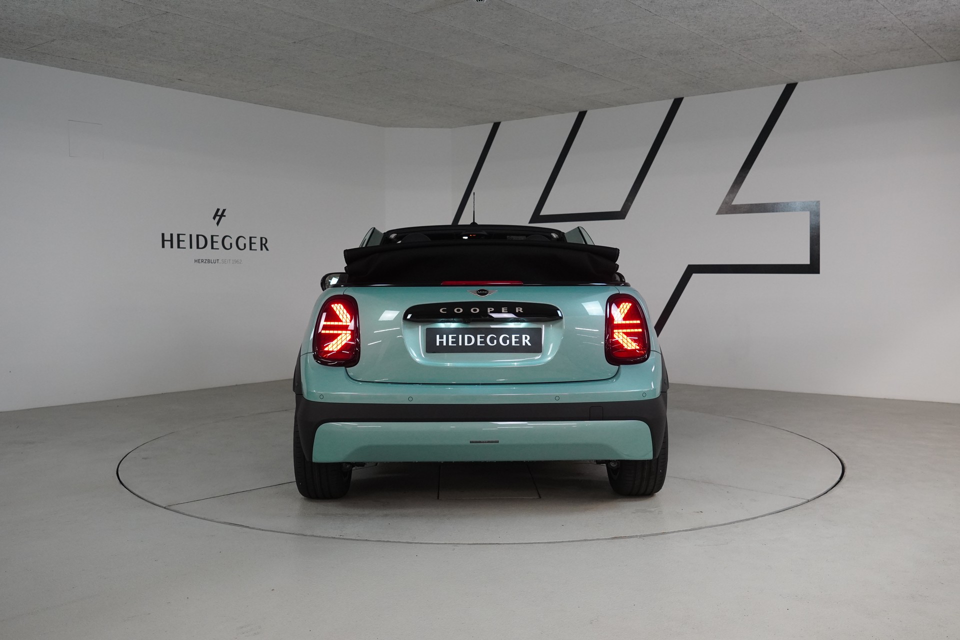 MINI Cooper C Cabriolet DKG-image-13