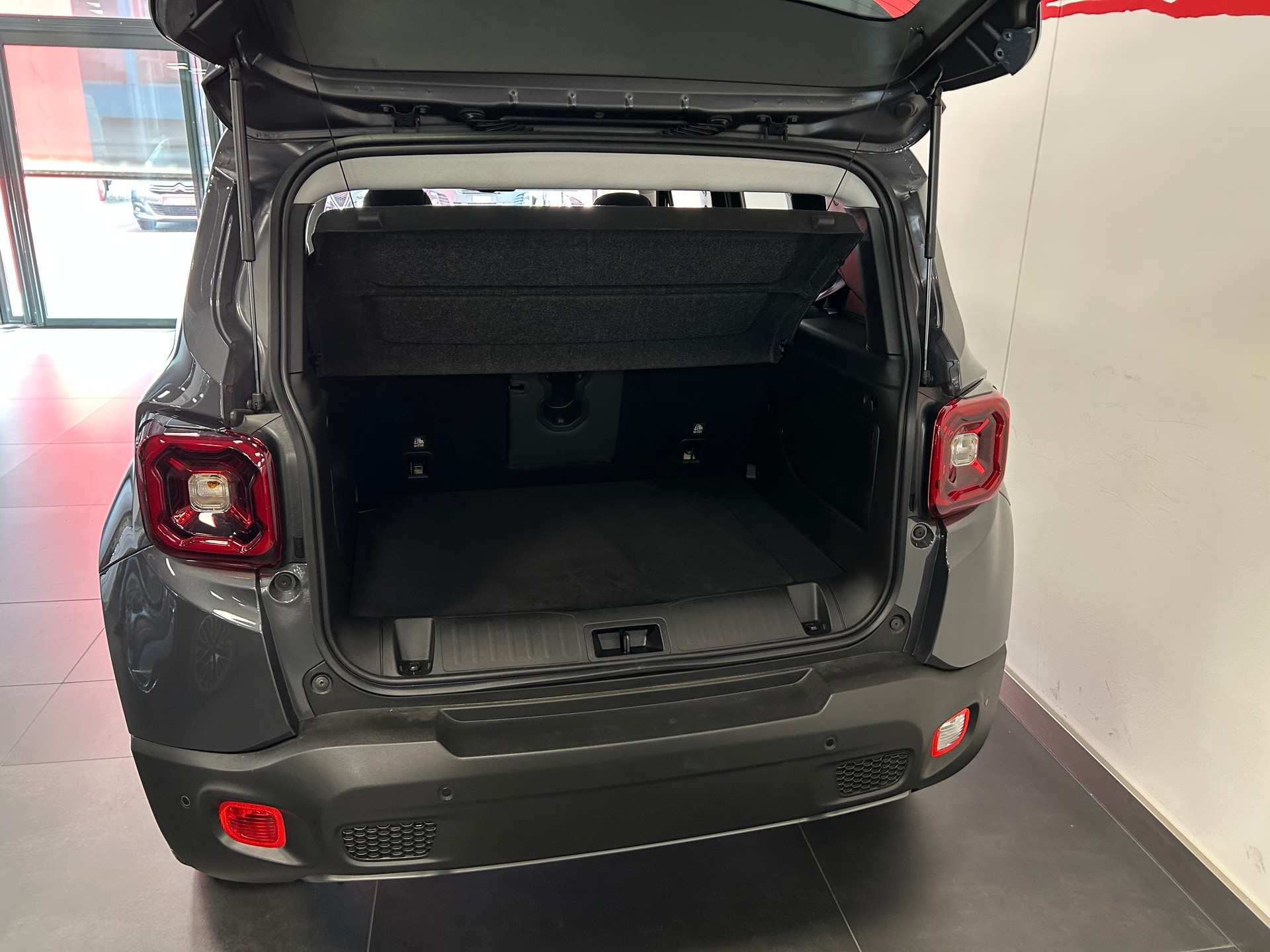 JEEP Renegade 1.3 T PHEV Summit AWD-image-19