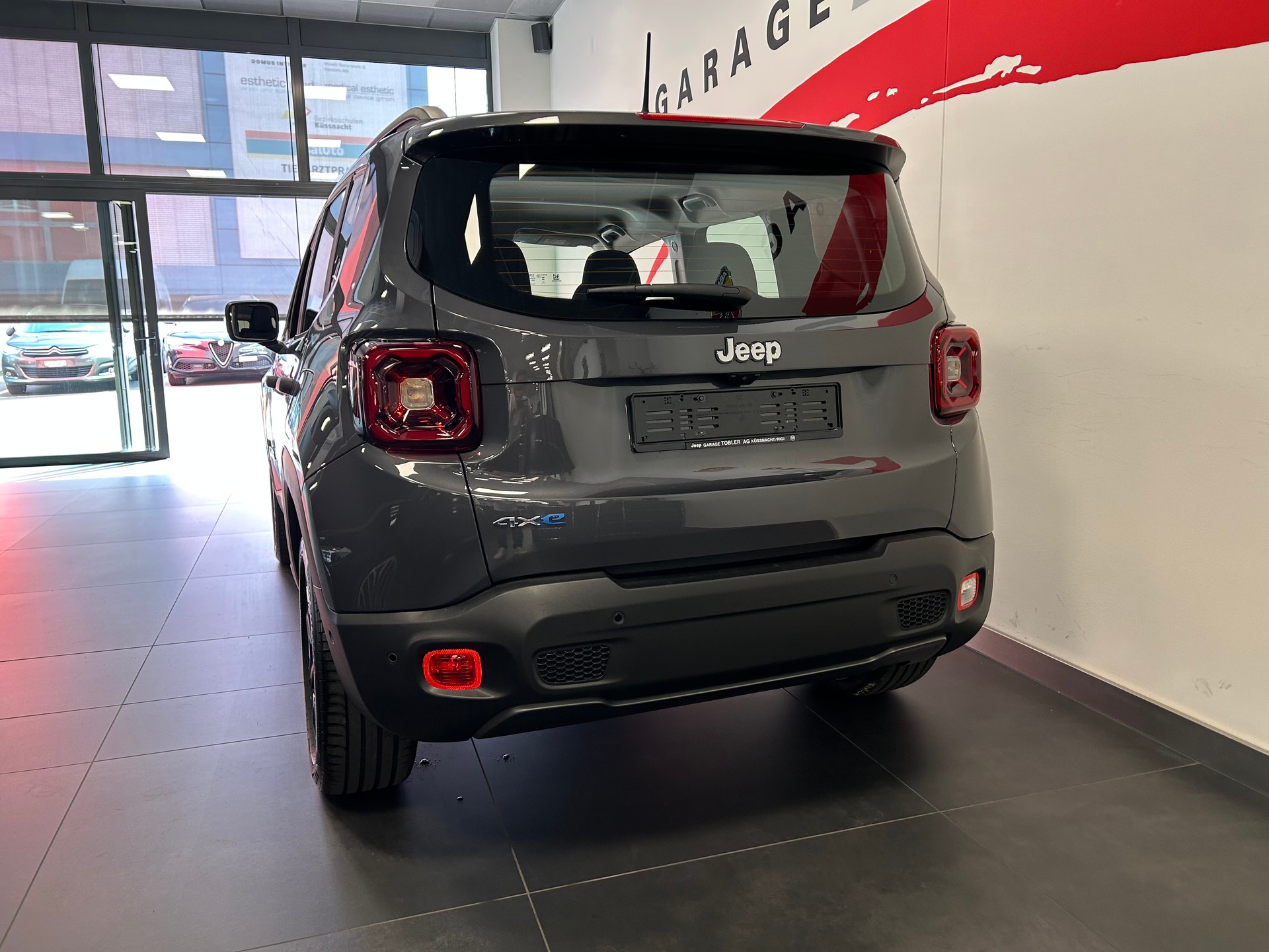 JEEP Renegade 1.3 T PHEV Summit AWD-image-16