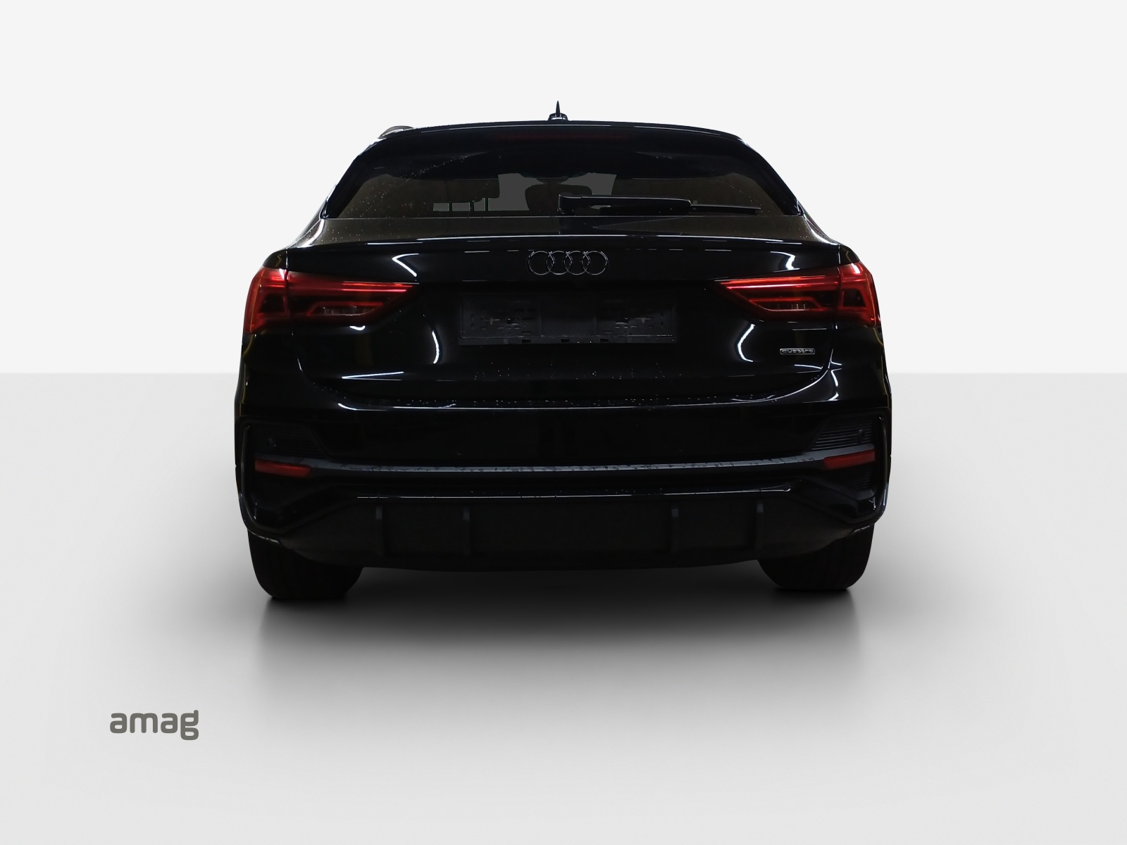 AUDI Q3 Sportback 40 TFSI S line quattro S-tronic-image-3