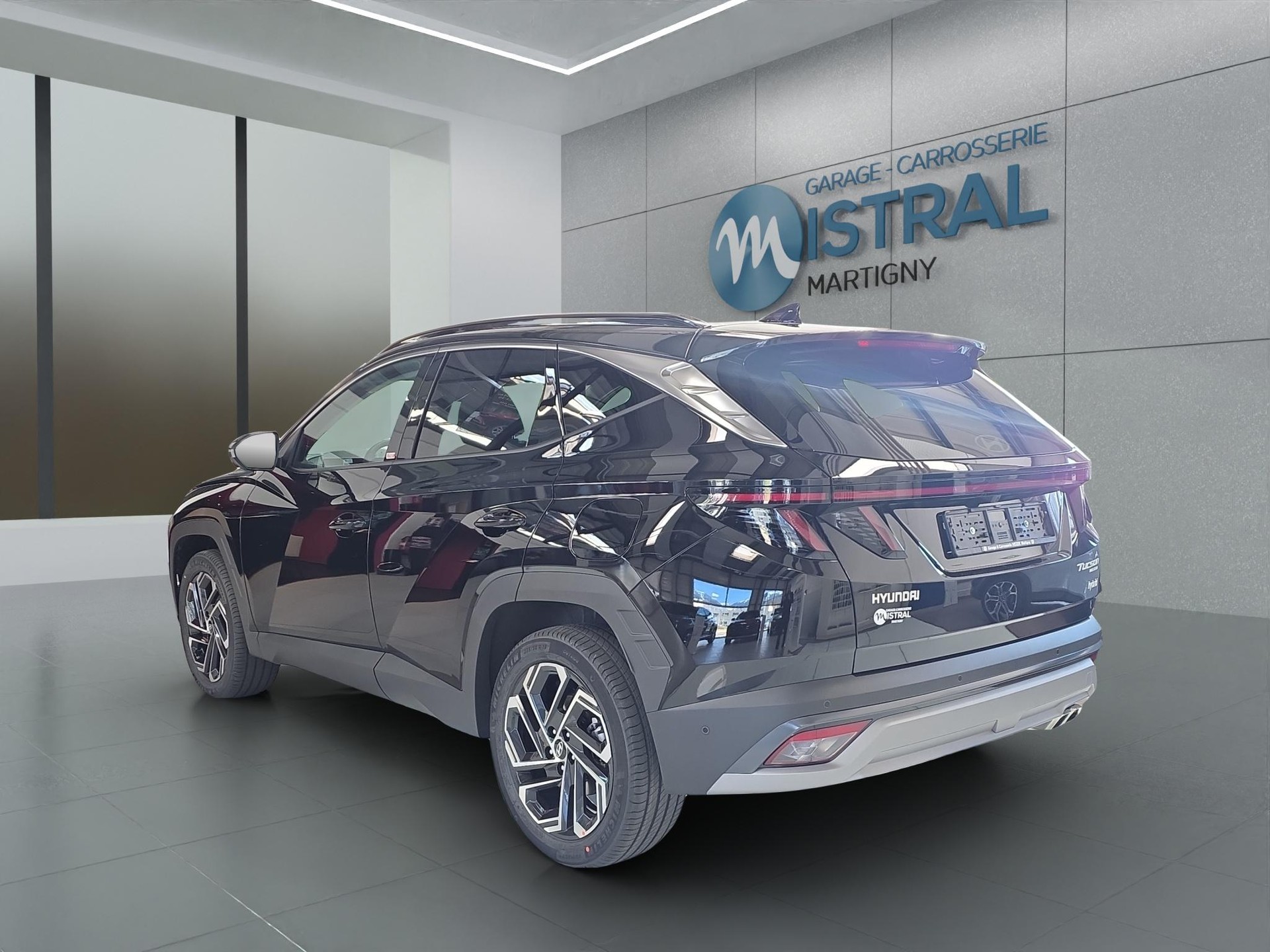 HYUNDAI Tucson 1.6 T-GDi HEV Vertex Swiss Edition 4WD-image-2