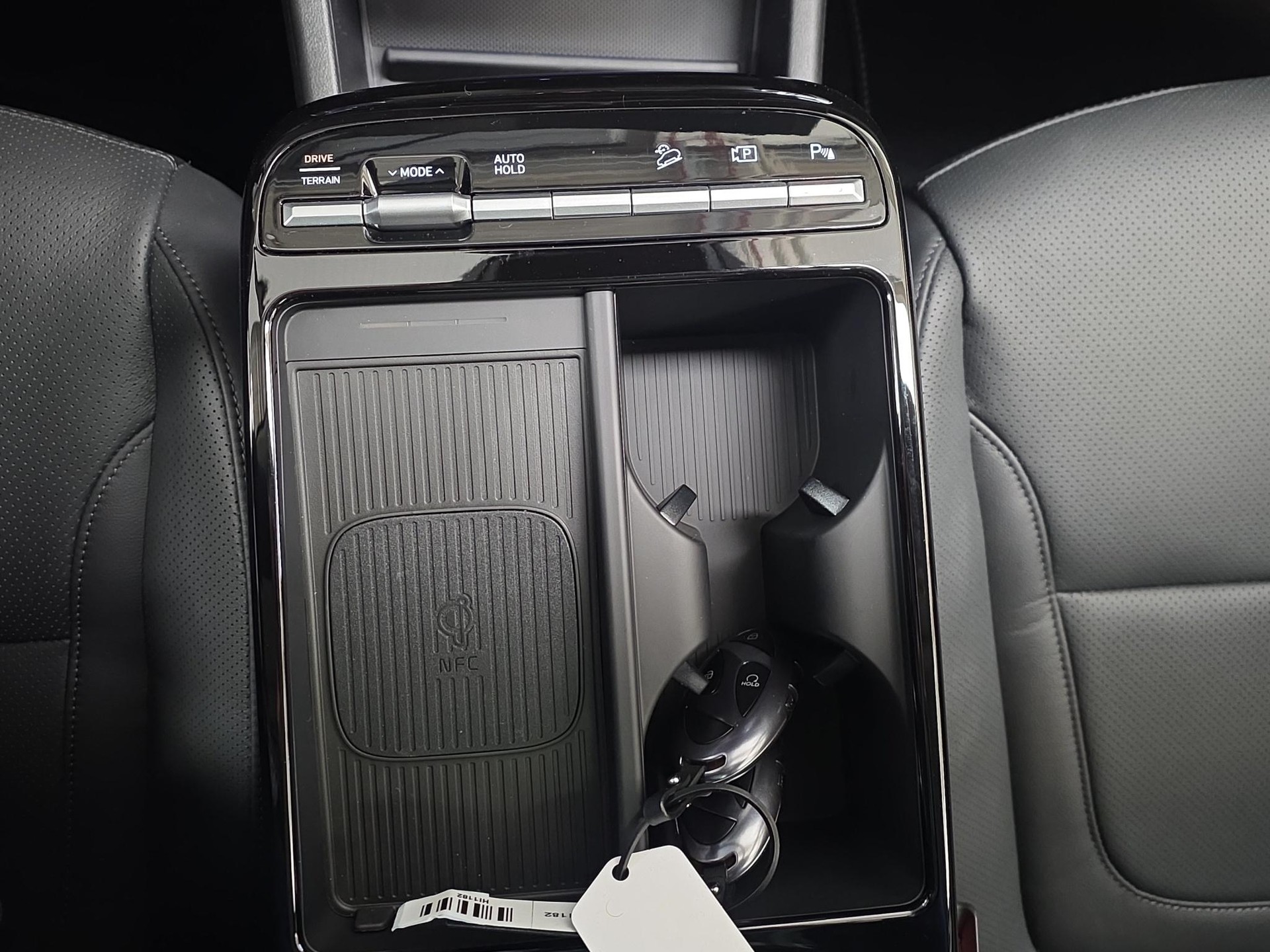 HYUNDAI Tucson 1.6 T-GDi HEV Vertex Swiss Edition 4WD-image-13