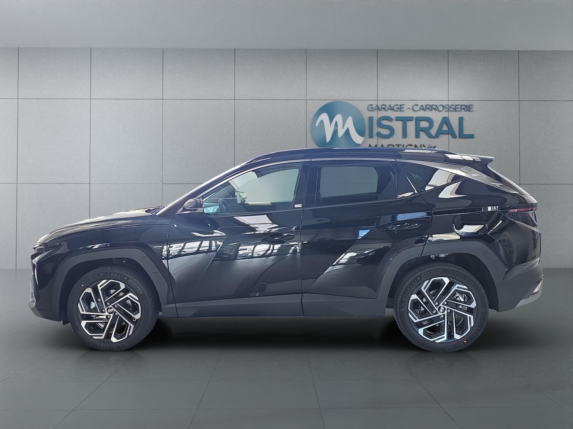 HYUNDAI Tucson 1.6 T-GDi HEV Vertex Swiss Edition 4WD-image-1