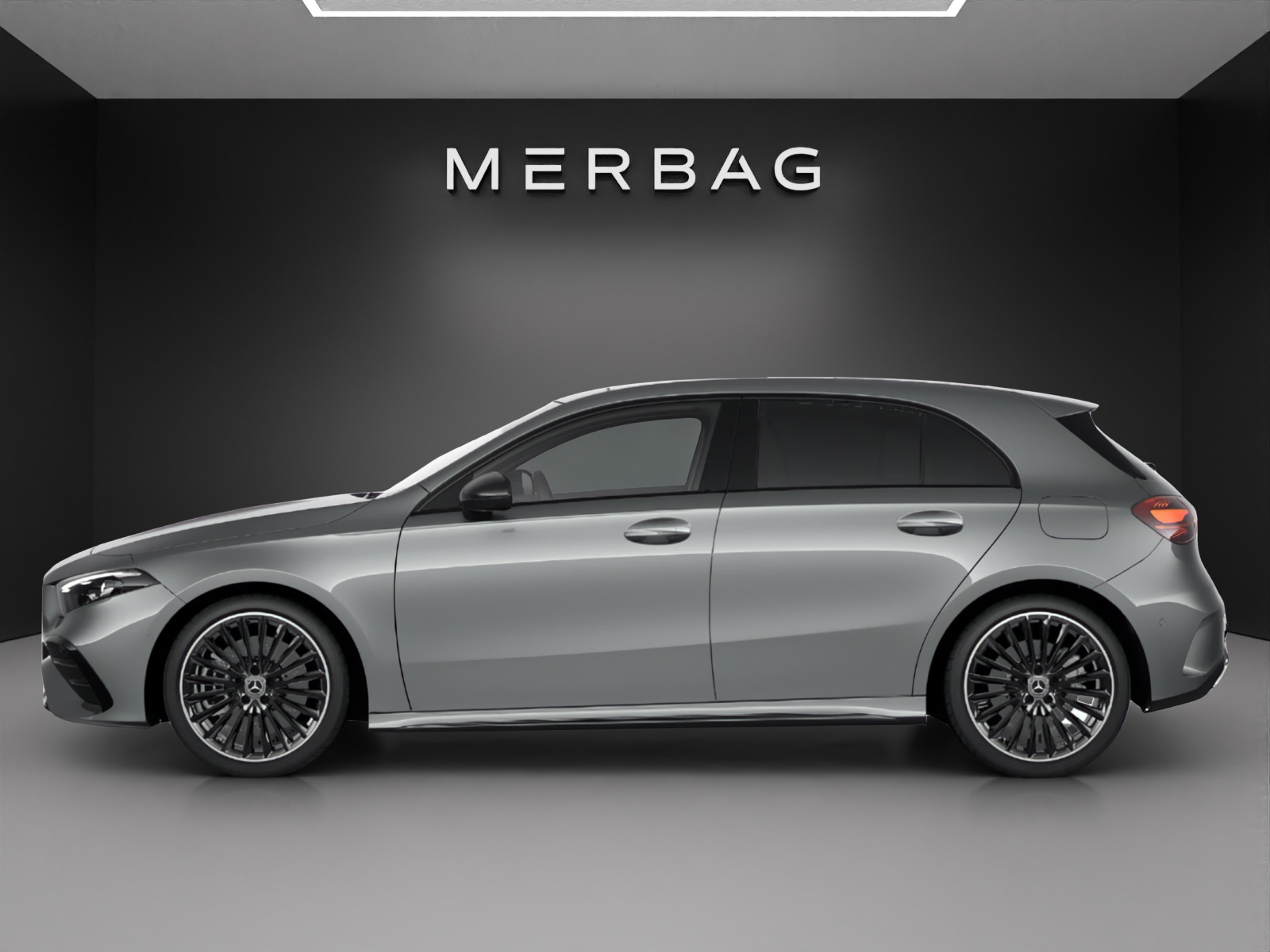MERCEDES-BENZ A 220 4Matic 8G-DCT-image-1