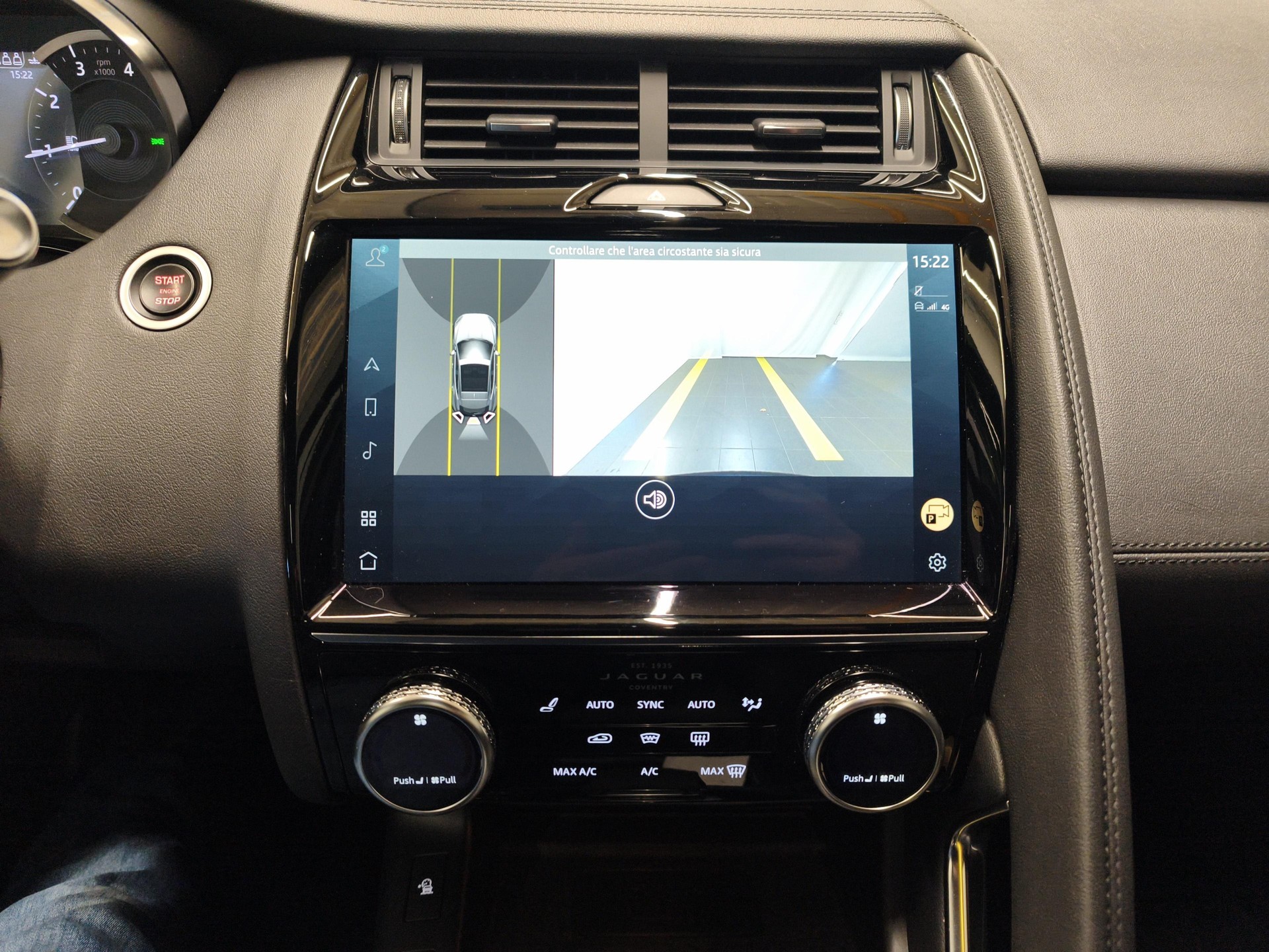JAGUAR E-Pace 2.0 I4 200 SE AWD - Ruote invernali incluse-image-14