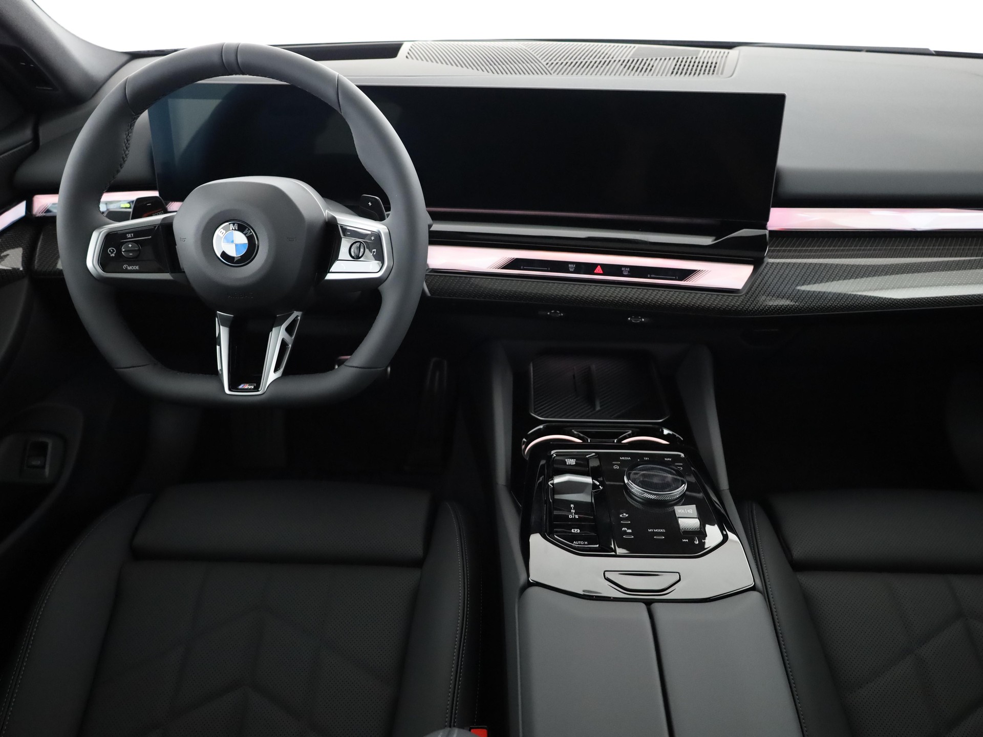 BMW 540d xDrive Touring-image-4